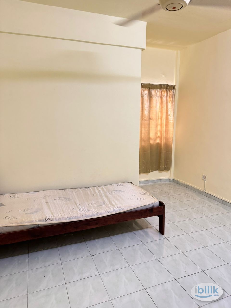 Middle Room at Menara Alpha, Wangsa Maju - Image 1