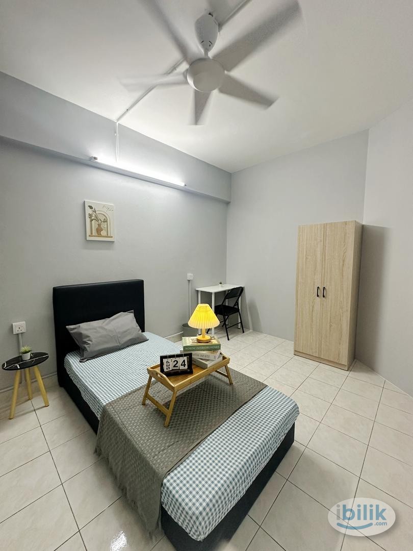 Single Room at Pelangi Apartment, Mutiara Damansara - Image 2