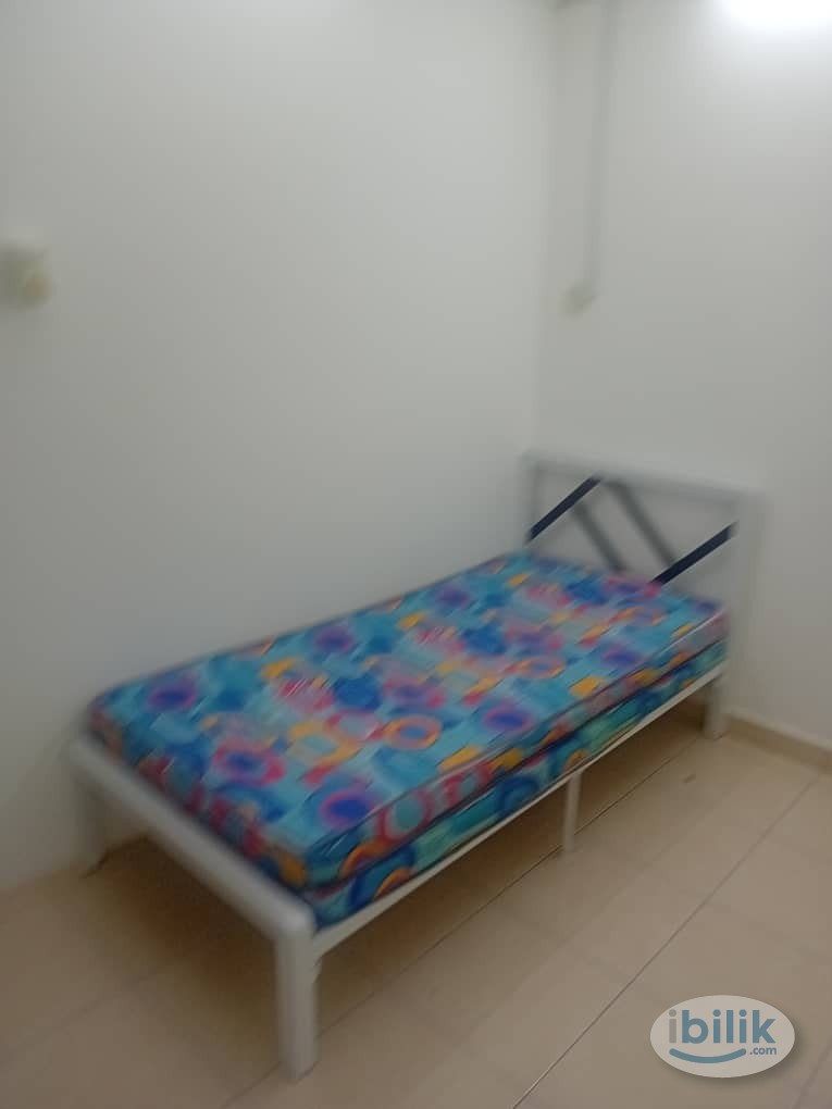 Bandar Bukit Puchong, Medium room To Rent - Image 1