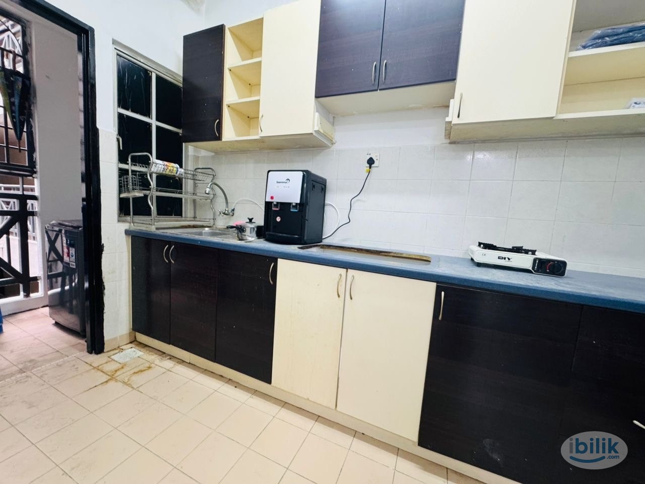JB Town , Permas Jaya , Room For RENT ( Co-Living ) Fully Furnished - Image 3