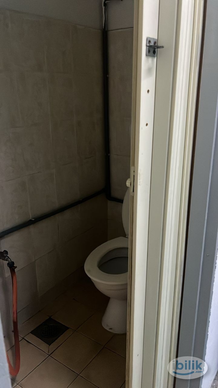 🏡petaling jaya ss2 room- available now-zero deposit low deposit - Image 4