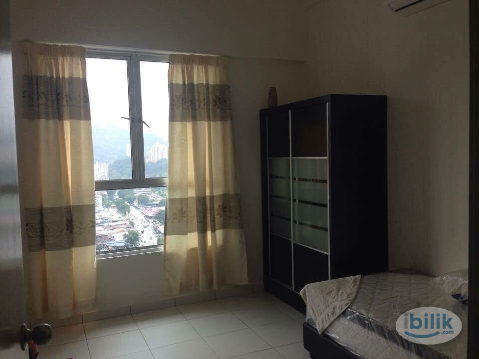 Fully Furnished Middle Room at The Golden Triangle, Relau - Image 1