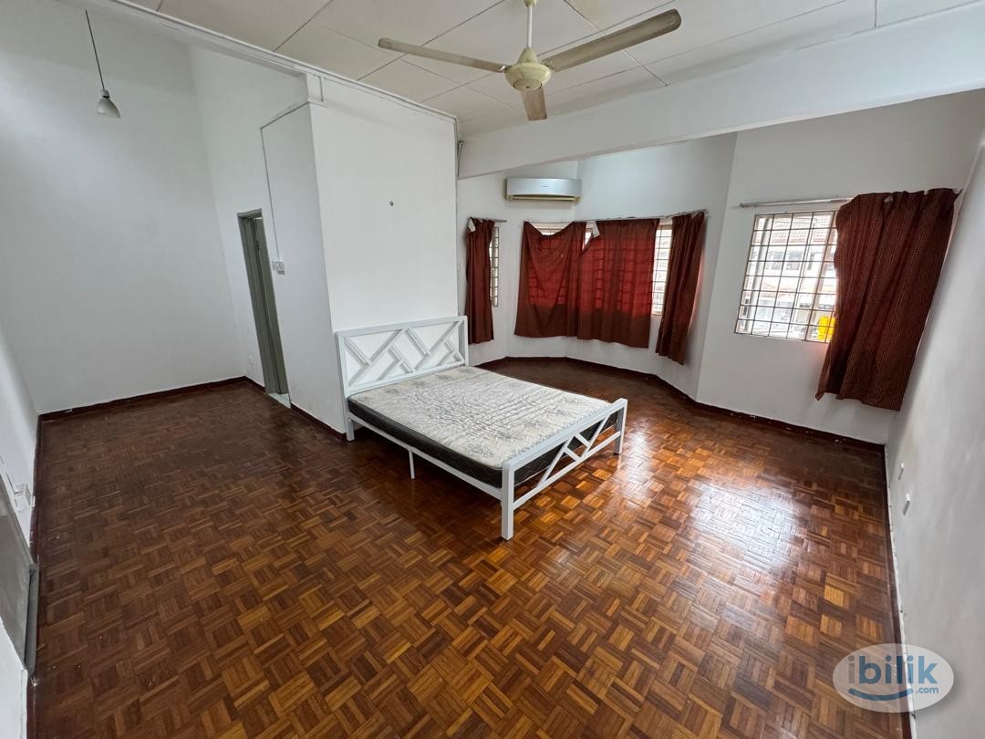 0 Deposit✅ Budget  Room at Bandar Utama, Petaling Jaya🏡 - Image 3