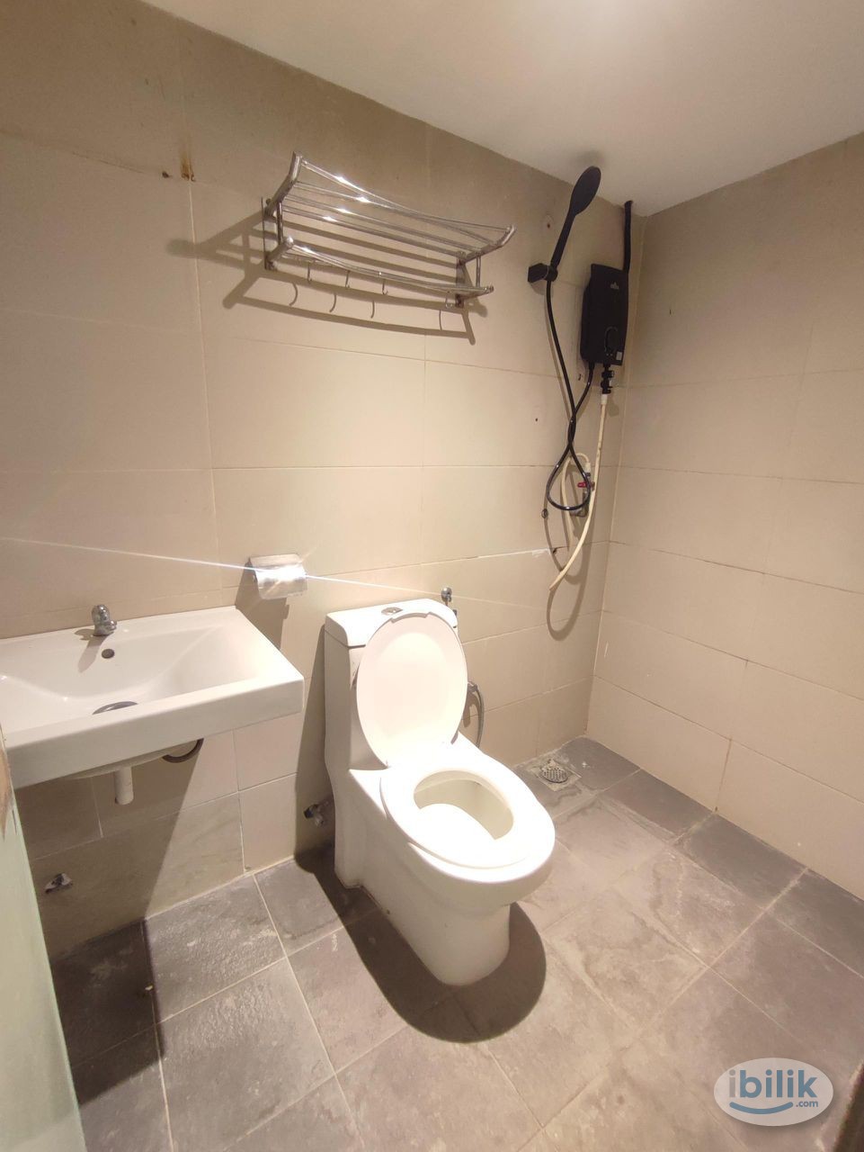 SUPER NICE ROOM NEAR TRX🚎🔥 LOW DEPOSIT📌 PRIVATE BATHROOM✅ - Image 4