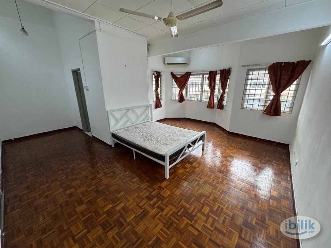 Master room at Bandar Utama🏡 0 Deposit ✅ Move-In Immediately💥 - Image 3