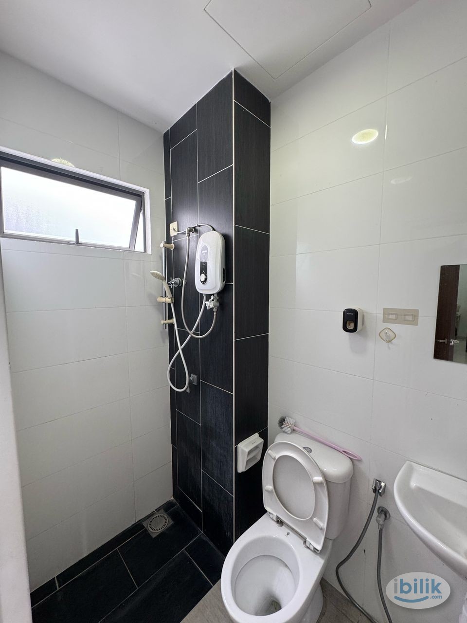 Fully Furnished Master room F Unit at Seasons Garden Wangsa Maju - Image 3