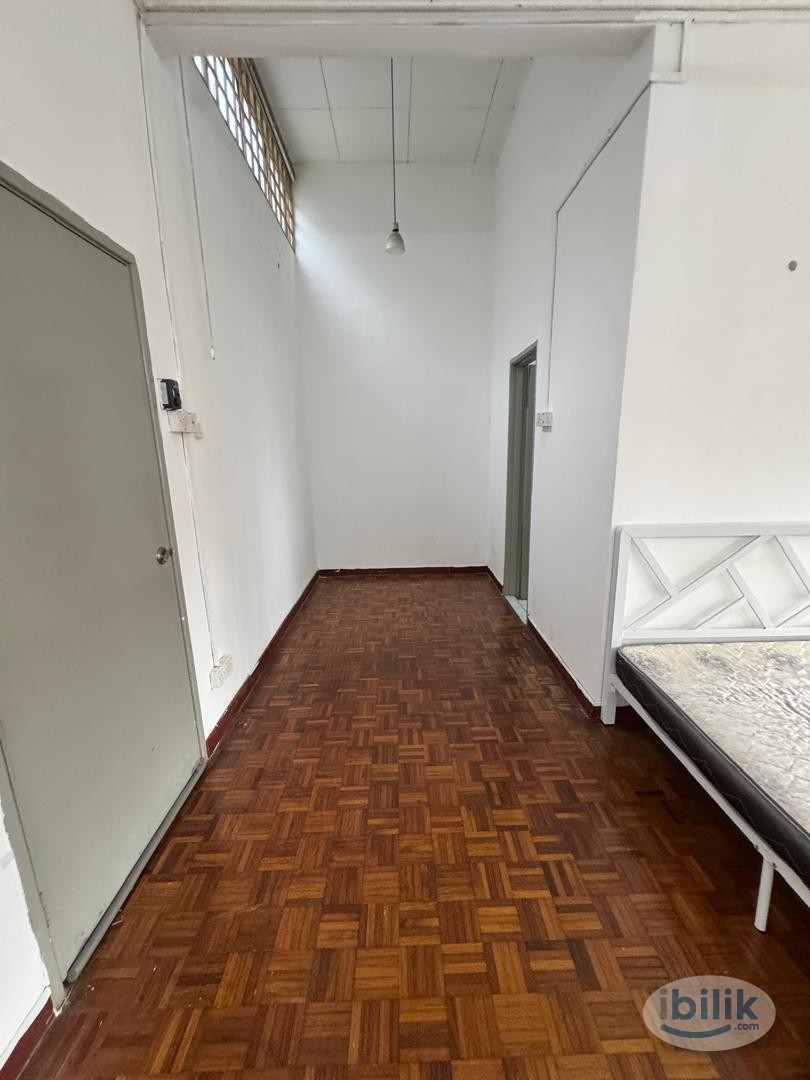 Looking for master room🚪❓ Looking for Bandar Utama❓🏡  Contact Me Now❗ - Image 3