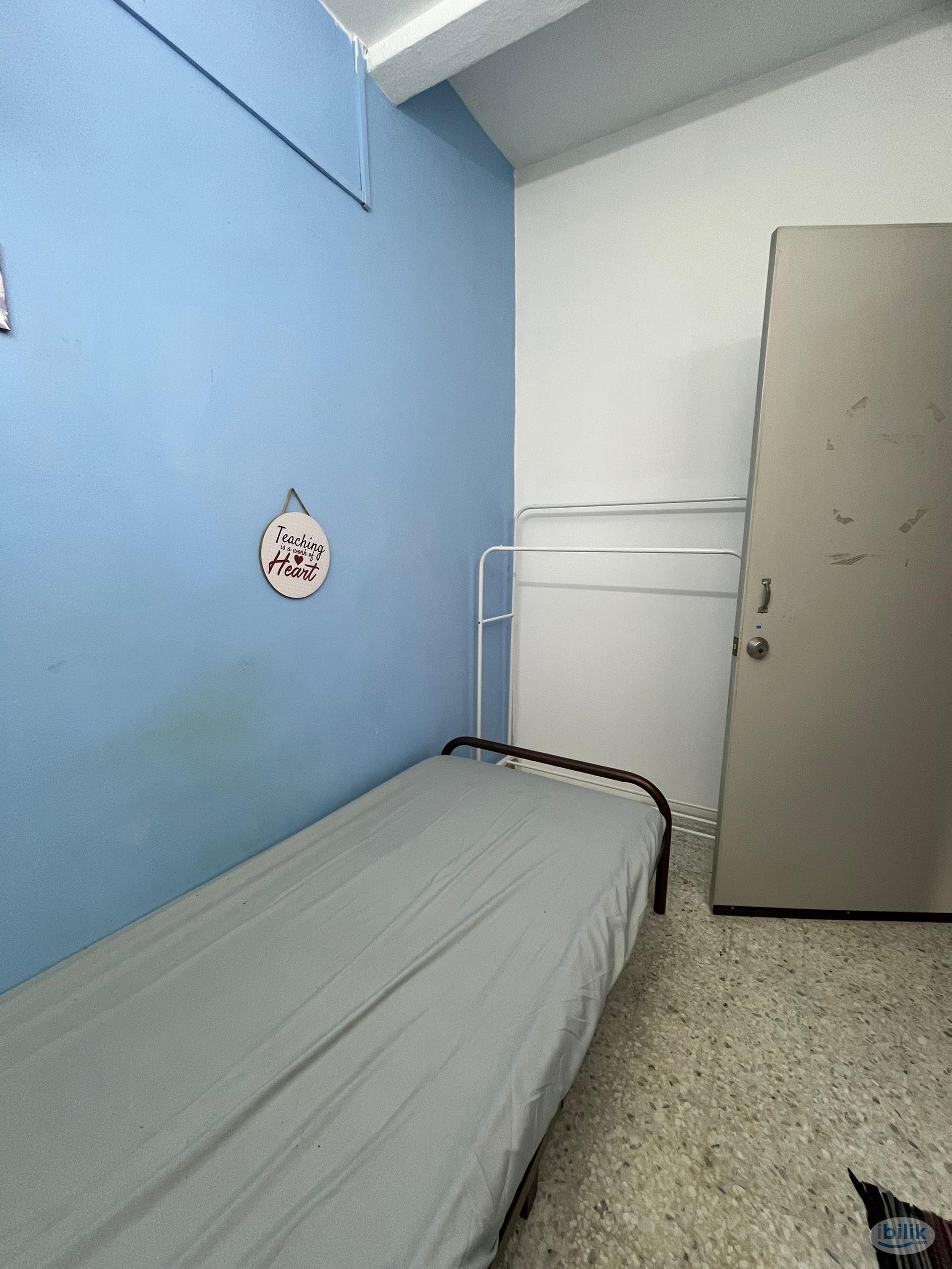 Single Room at Damansara Utama | Near to Bus stop 🚏🛑 - Image 2