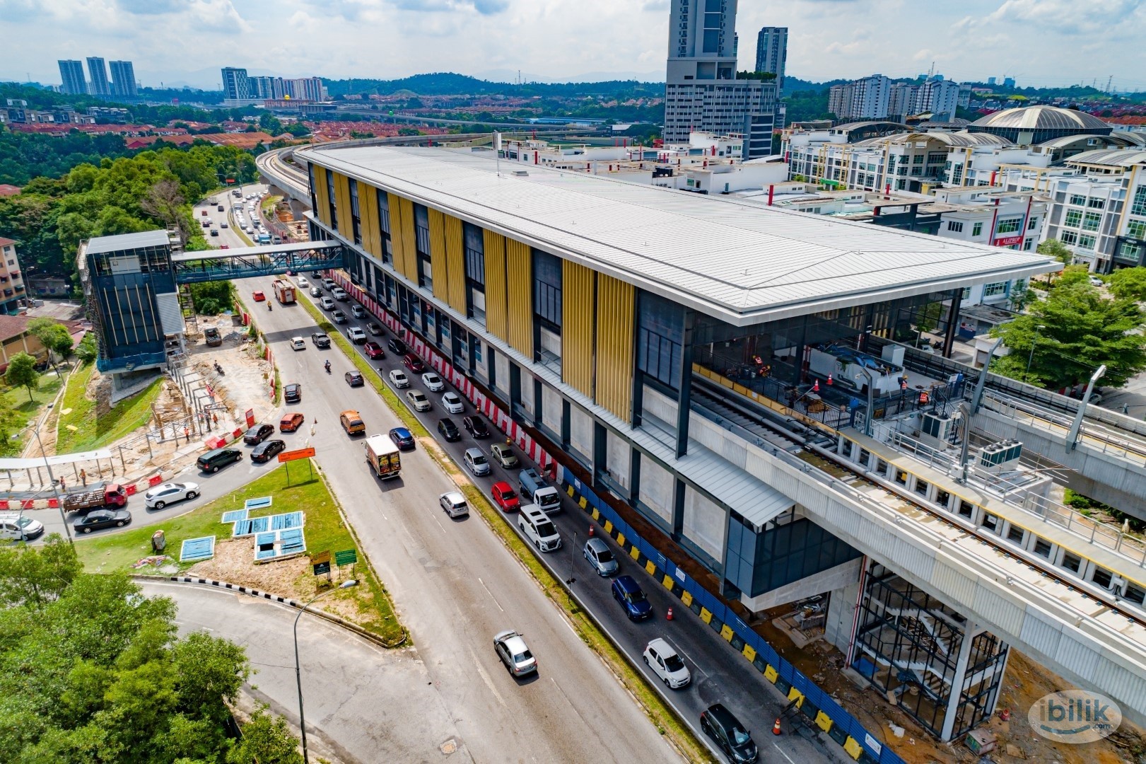 META RESIDENCE, 5 MINUTES TO MRT - Image 5
