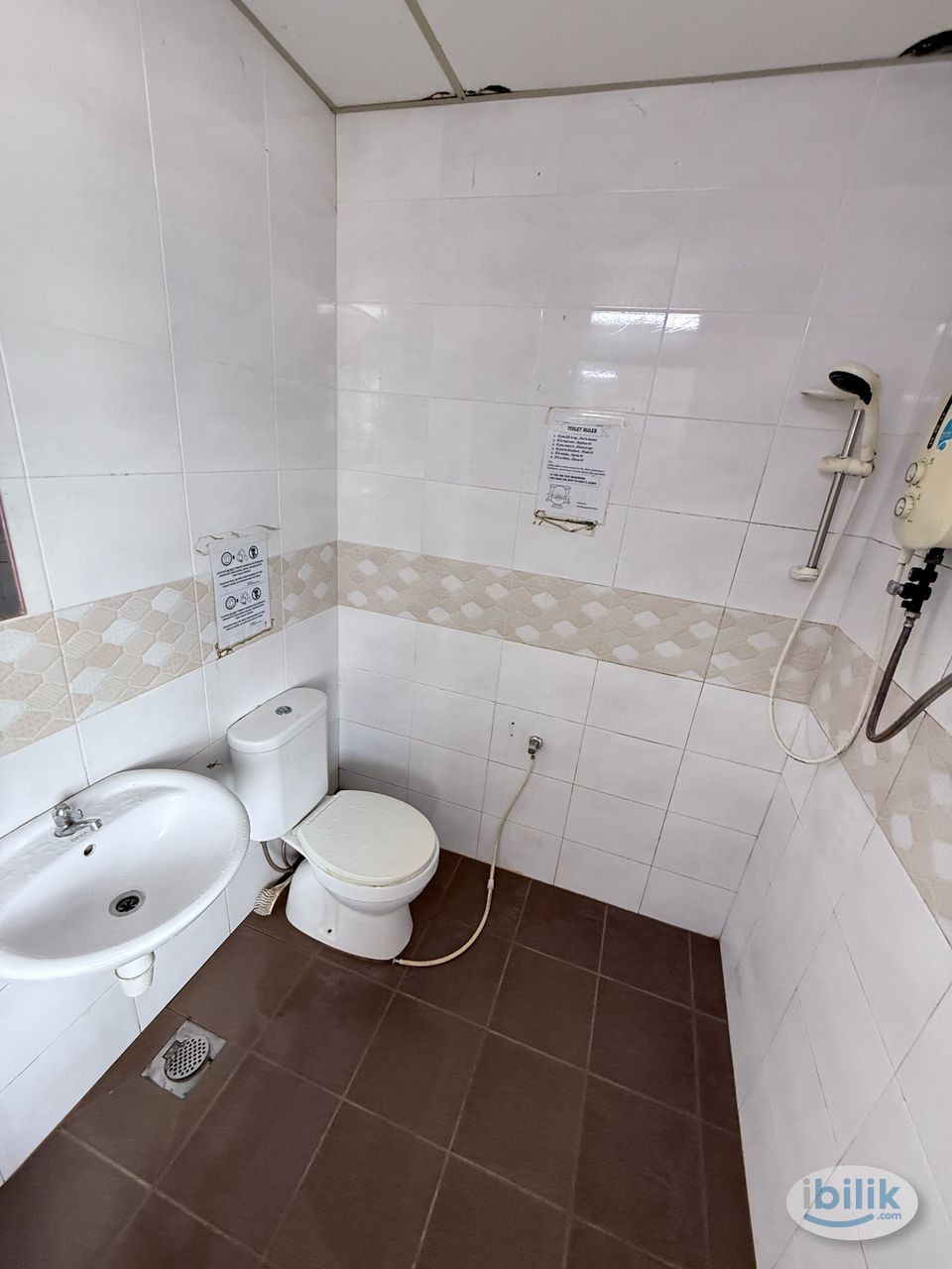 Gallery  💥ZER0️⃣ deposit master room @ Jalan BU 3 with affordable price👍👍Free Wi-Fi - Image 3