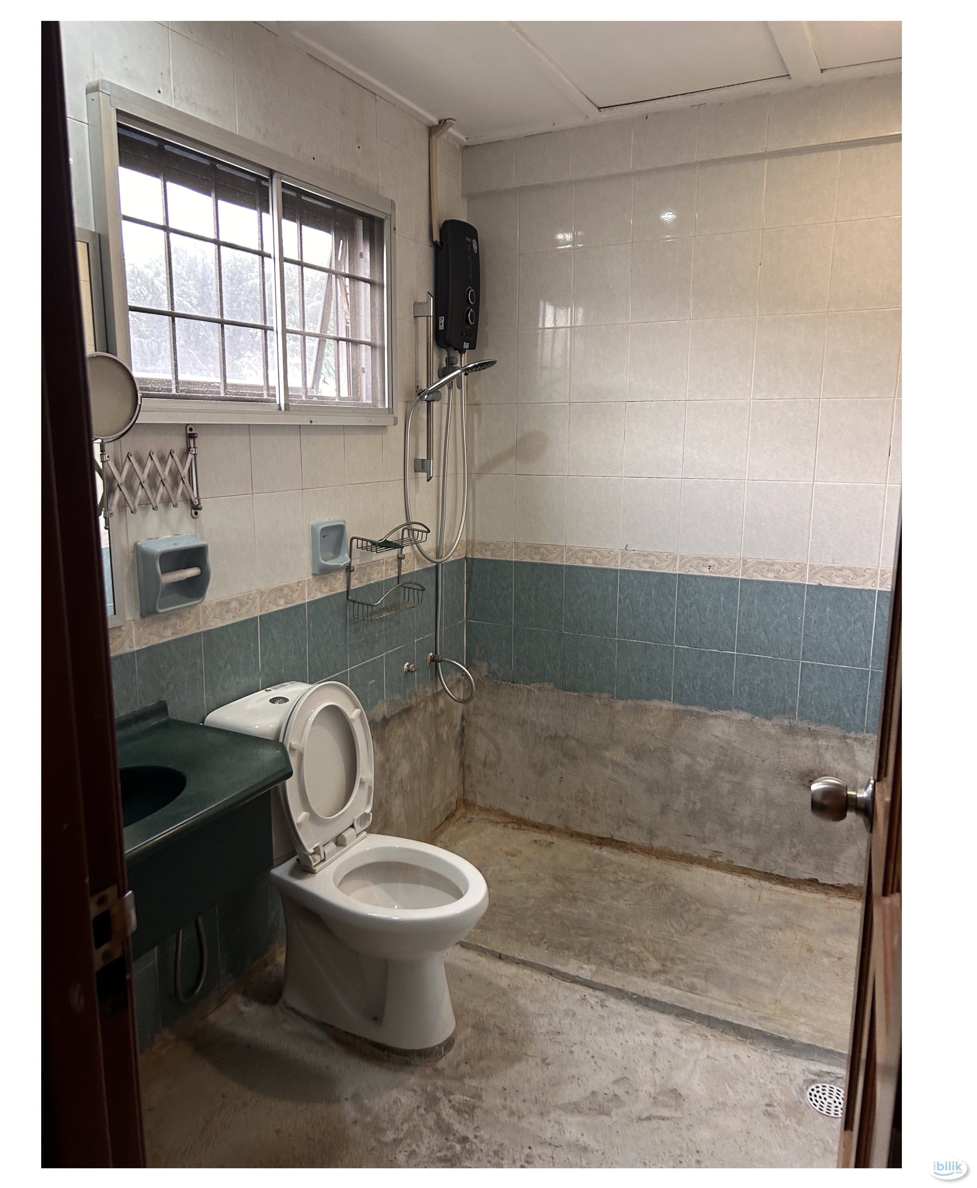 Tiara Faber, Taman Desa, Master Room/ Medium Room - Image 5