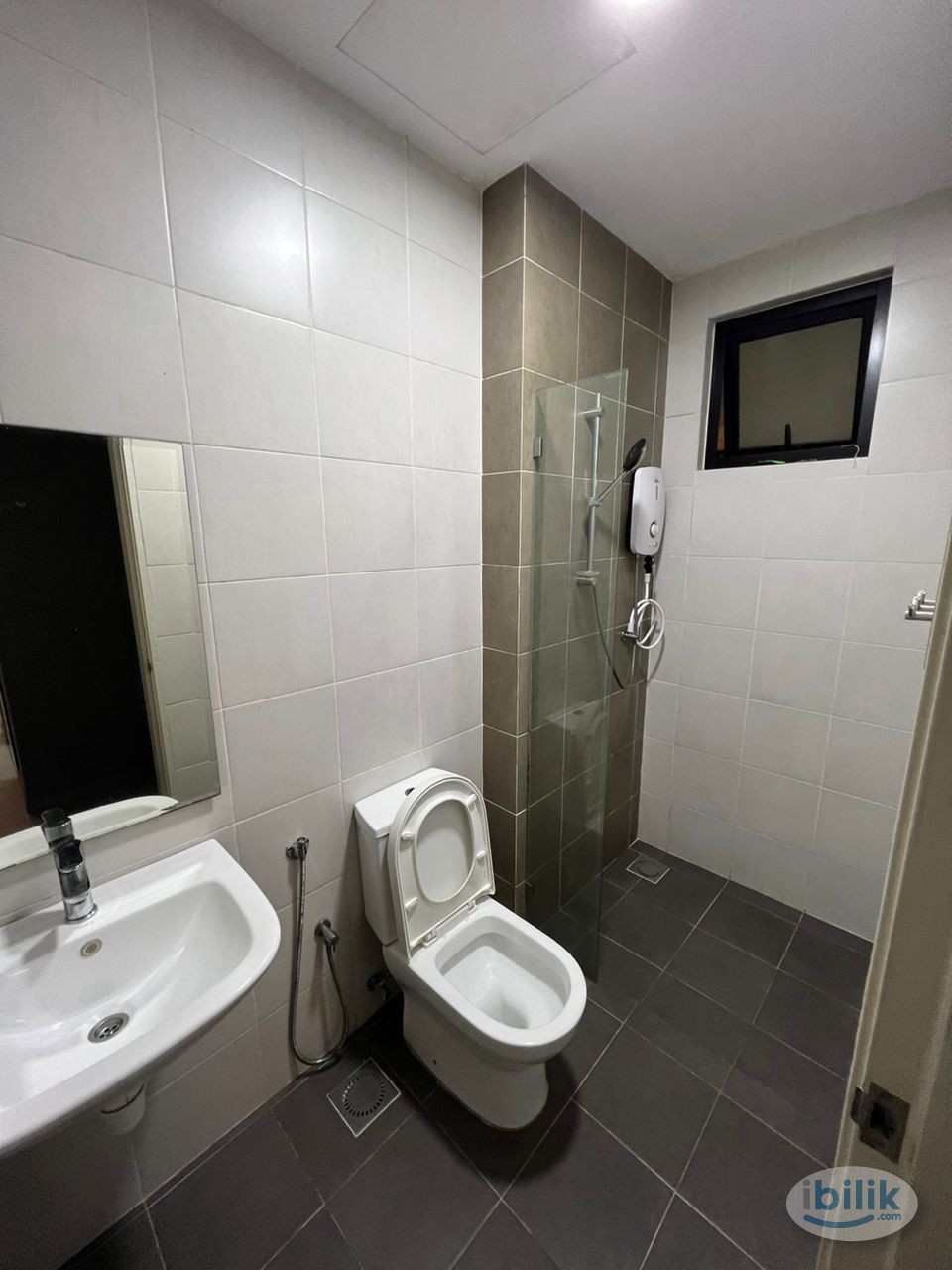 FREE WIFI+UTILITIES, BALCONY Middle Room at D'Sands Residence, Old Klang Road - Image 3