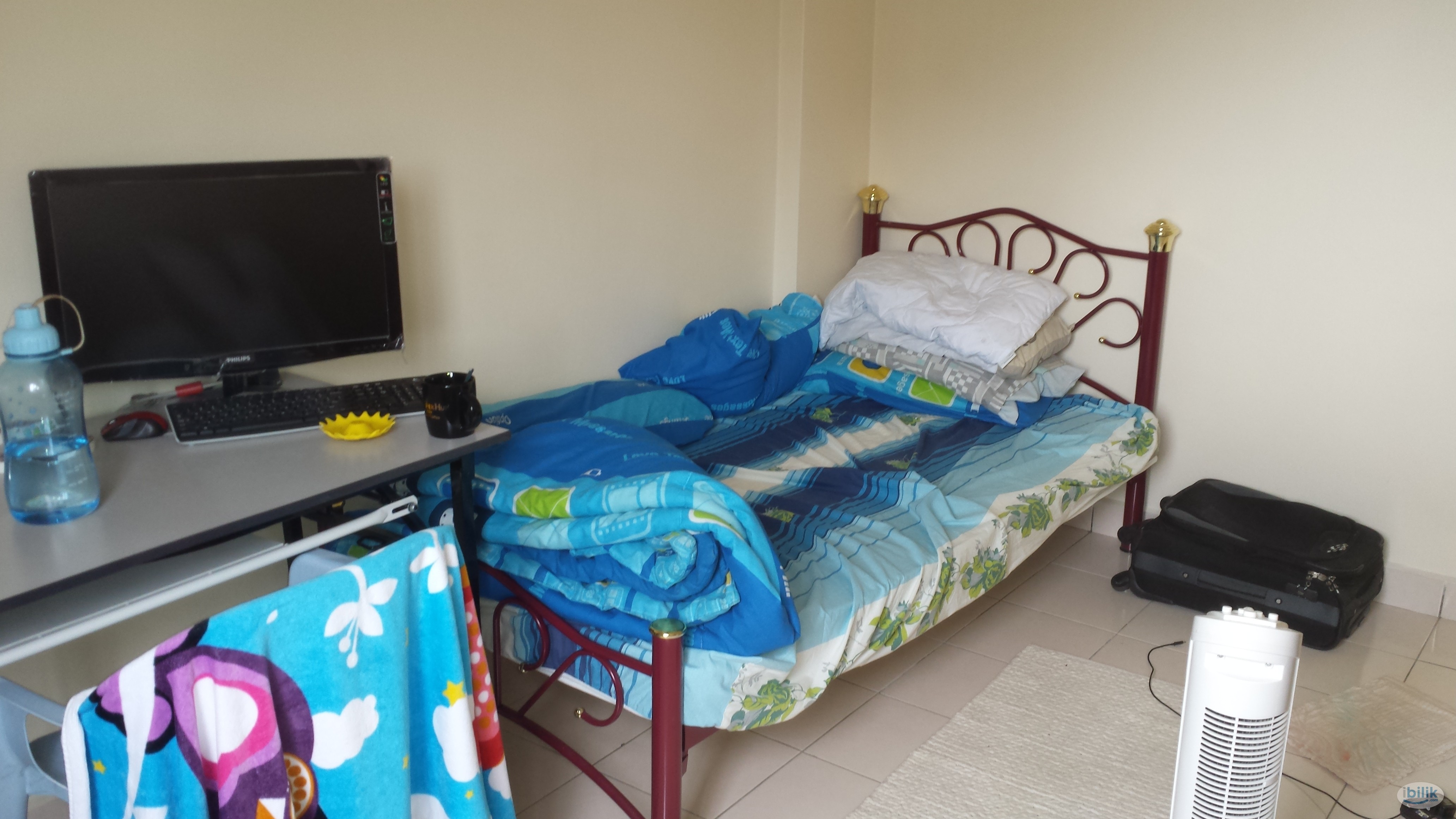 Middle Room at Casa Puteri, Bandar Puteri Puchong - Image 1