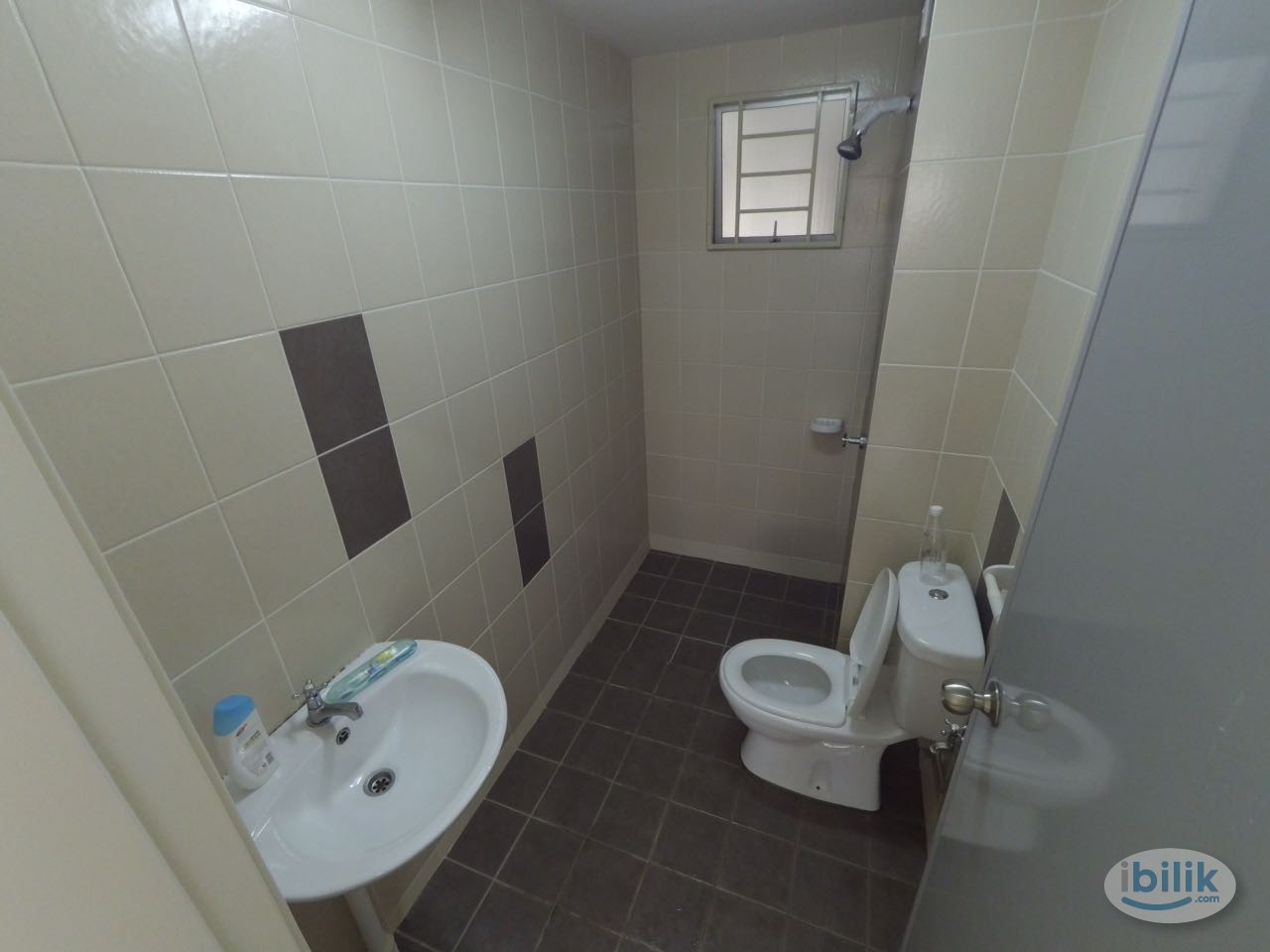 Bilik Sewa Sharing (Master Room) - Setia Alam (Wanita Melayu) - Image 4