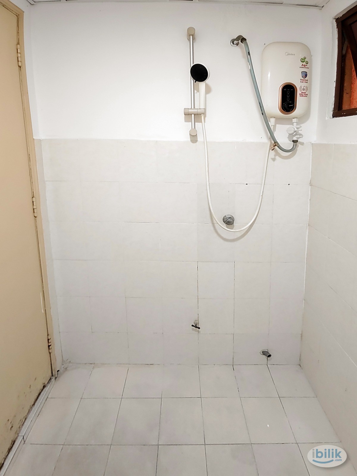 🥰 FEMALE UNIT BALCONY ROOM INCLUDED UTILITIES AT PALM SPRING 🥰 - Image 4