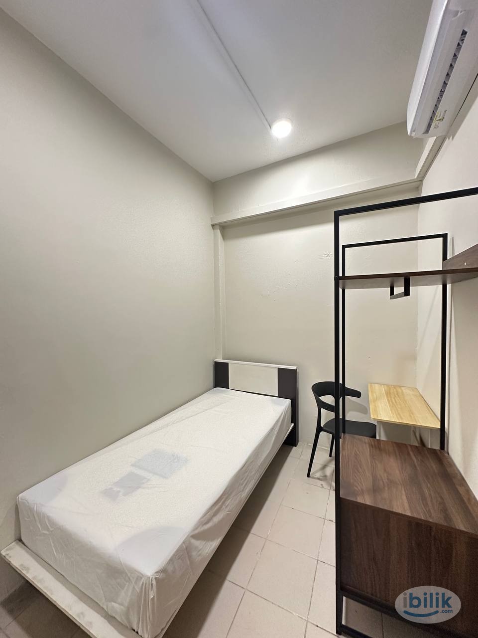 [ 7min walk to LRT Plaza Rakyat 🚂 l 4min Maybank Branch 🚝 ] ❤️‍🔥 Private bilik aircon di dlm Bukit Bintang‼️ - Image 1