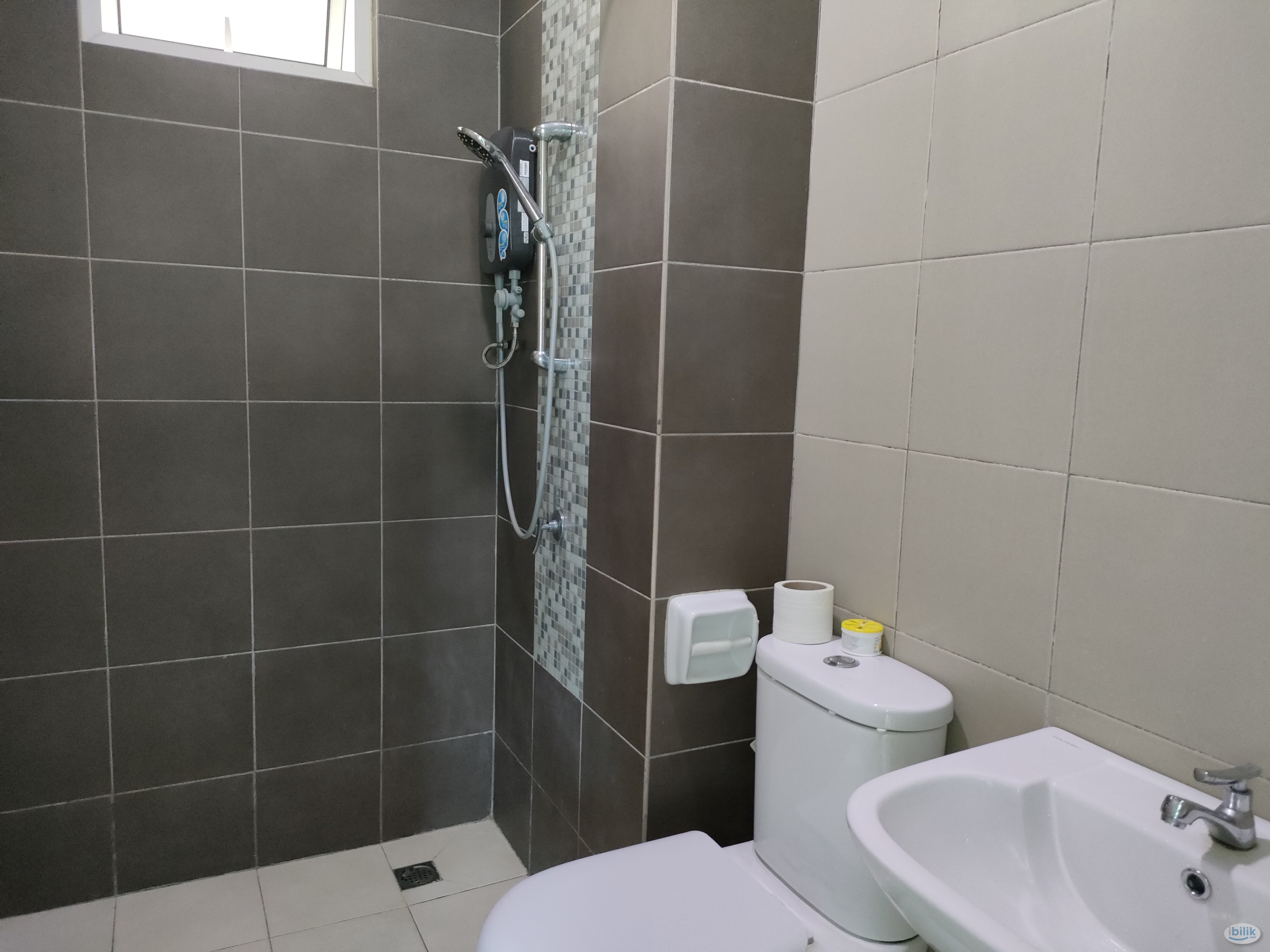 COZY SINGLE ROOM (FEMALE UNIT) AT BAYAN LEPAS ! NEAR WITH INDUSTRIAL AREA N  AIRPORT - Image 3