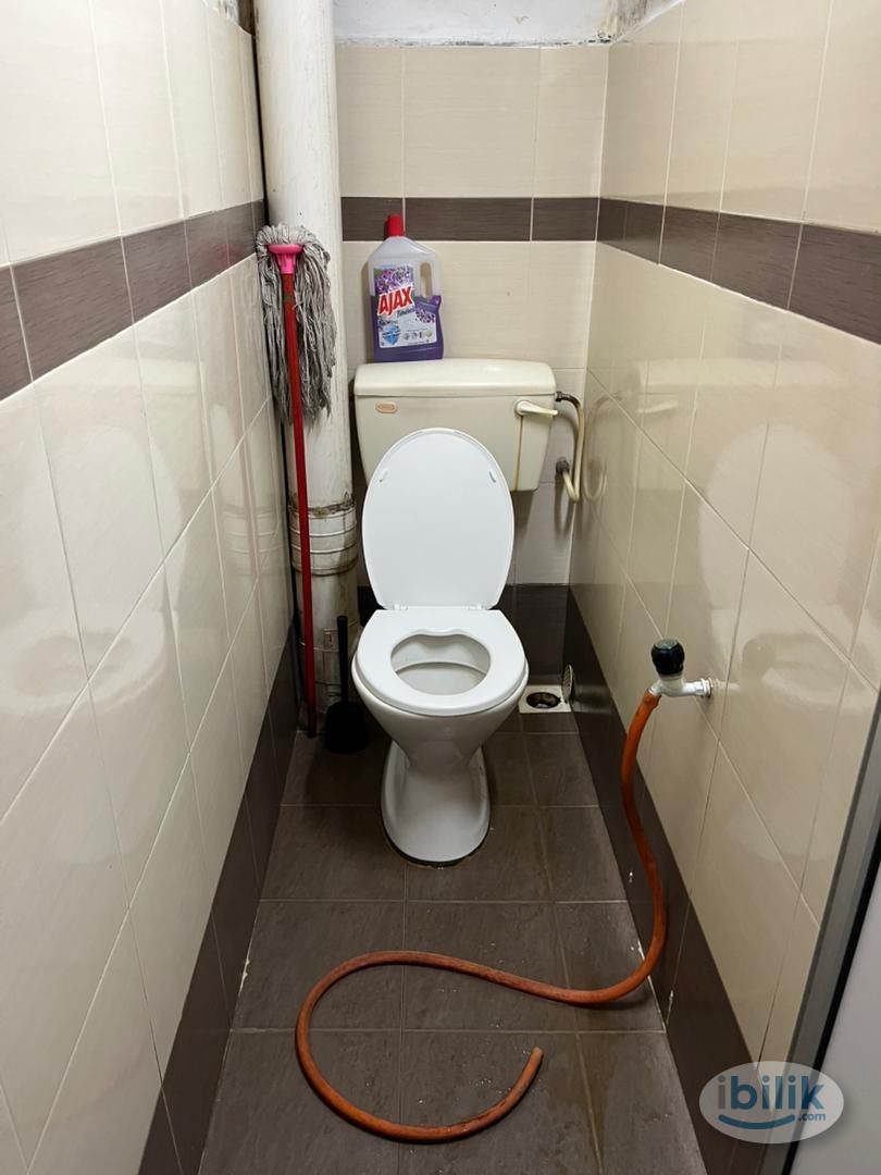 Single Room at Damansara Damai, Petaling Jaya - Image 5