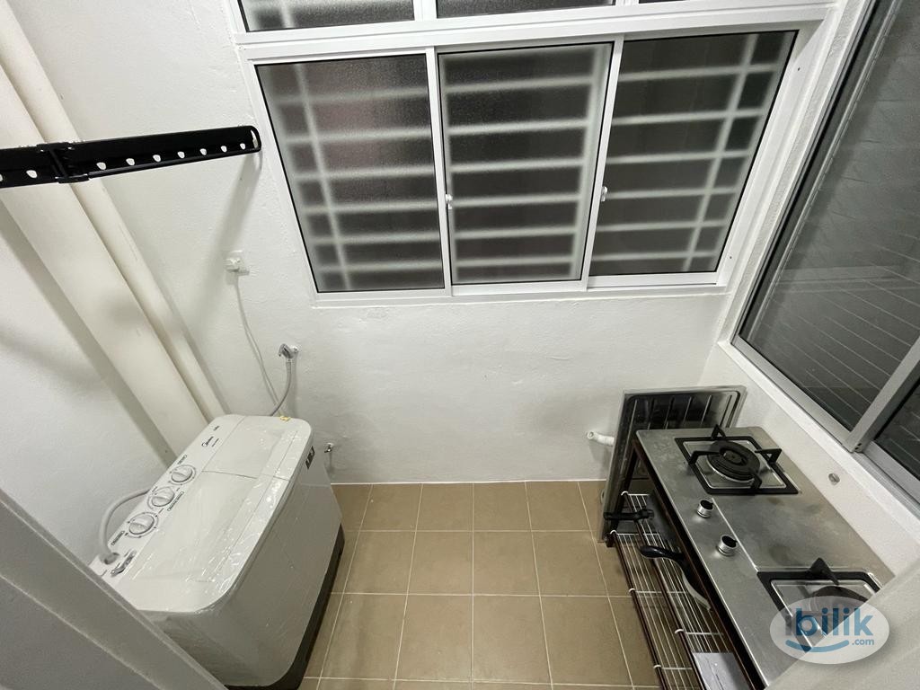 NON Partition unit - Female Muslim Master Room - 1 or 2 pax (Rental include utilities, wifi & Cleaning) - Image 2