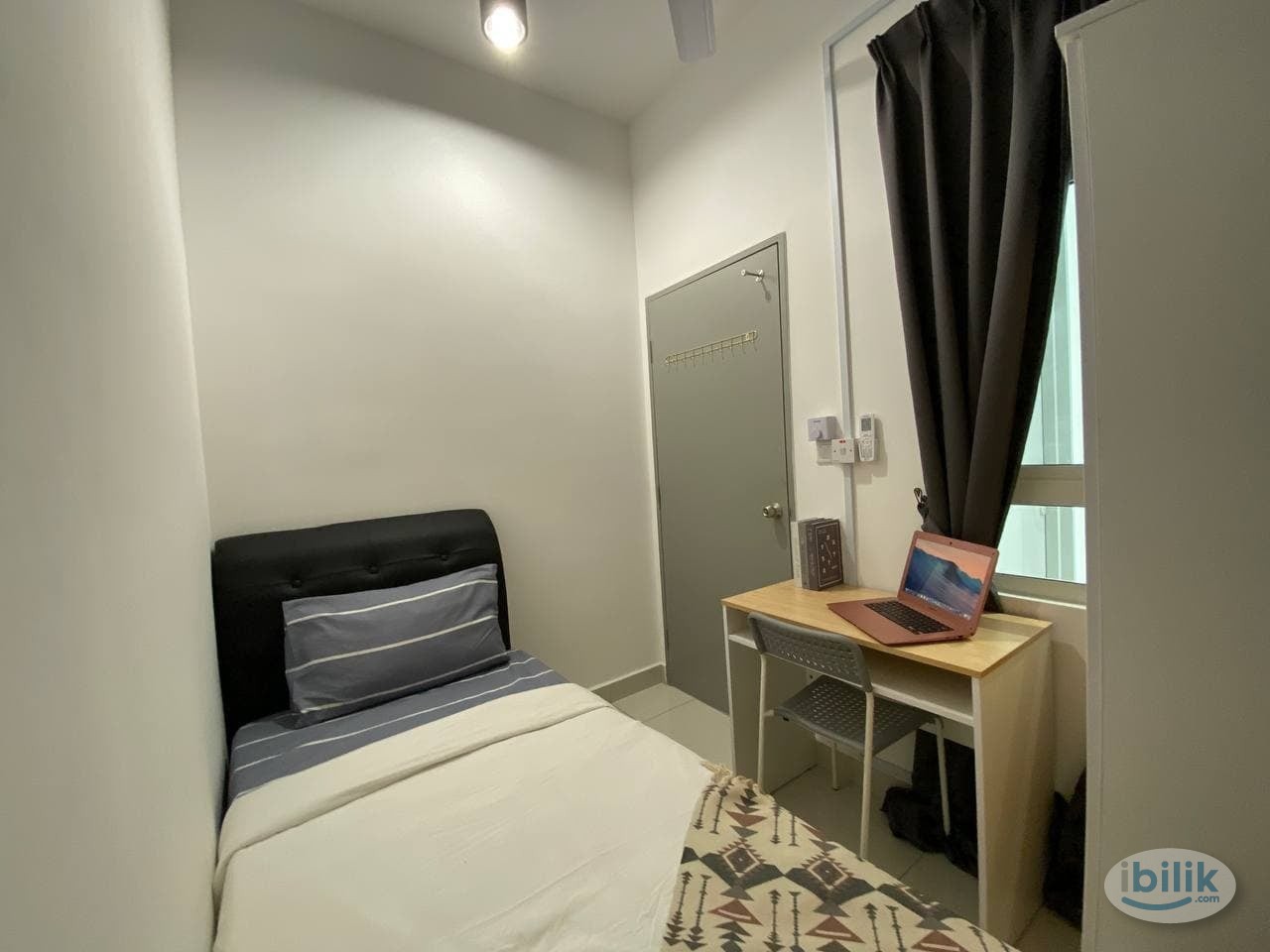 Female Single Room (Walk to LRT Station) Rent include utilities  - Image 1