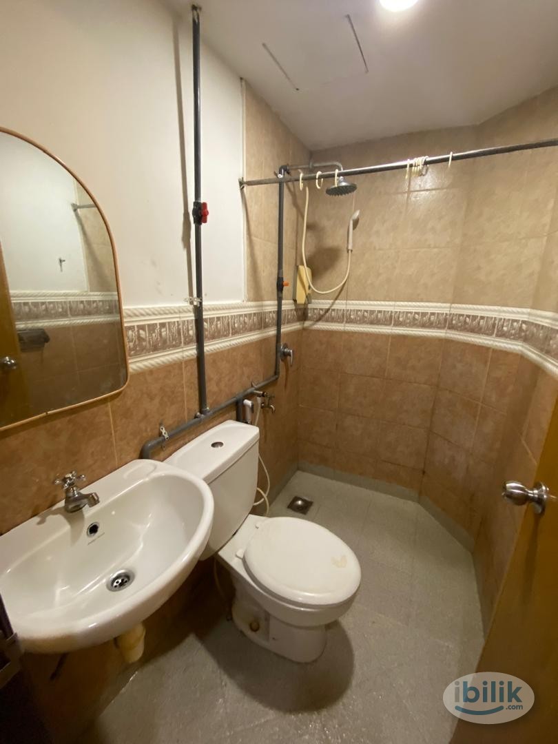8min to Kampung Melayu Subang🏡 Zero Deposit✅ Free High Speed Wifi🌐 - Image 4
