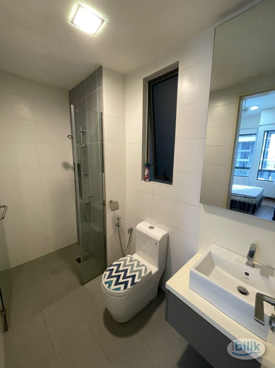 Old Klang Road SMALL room for rent_Petalz Residence - Image 3
