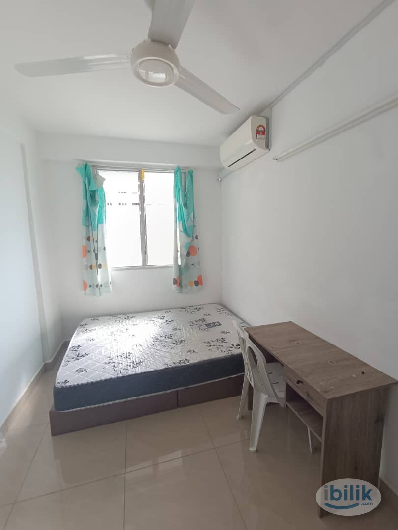 Sri Saujana Middle Room with A/C and Wifi For Rent in Georgetown - Image 4