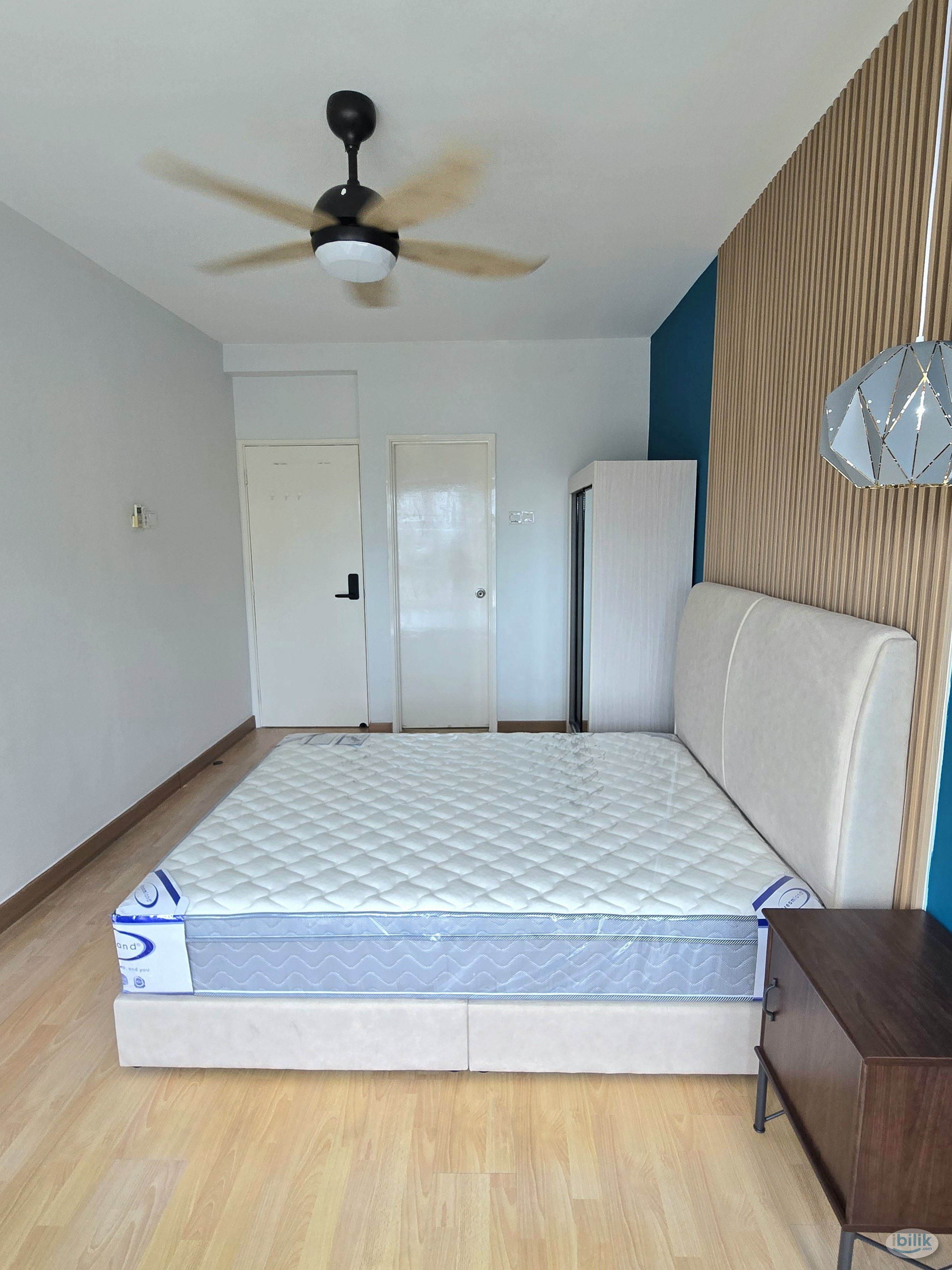 Near MRT Kuchai Lama, Master Room, Dynasty Garden Condo at Kuchai Lama, Kuala Lumpur - Image 1