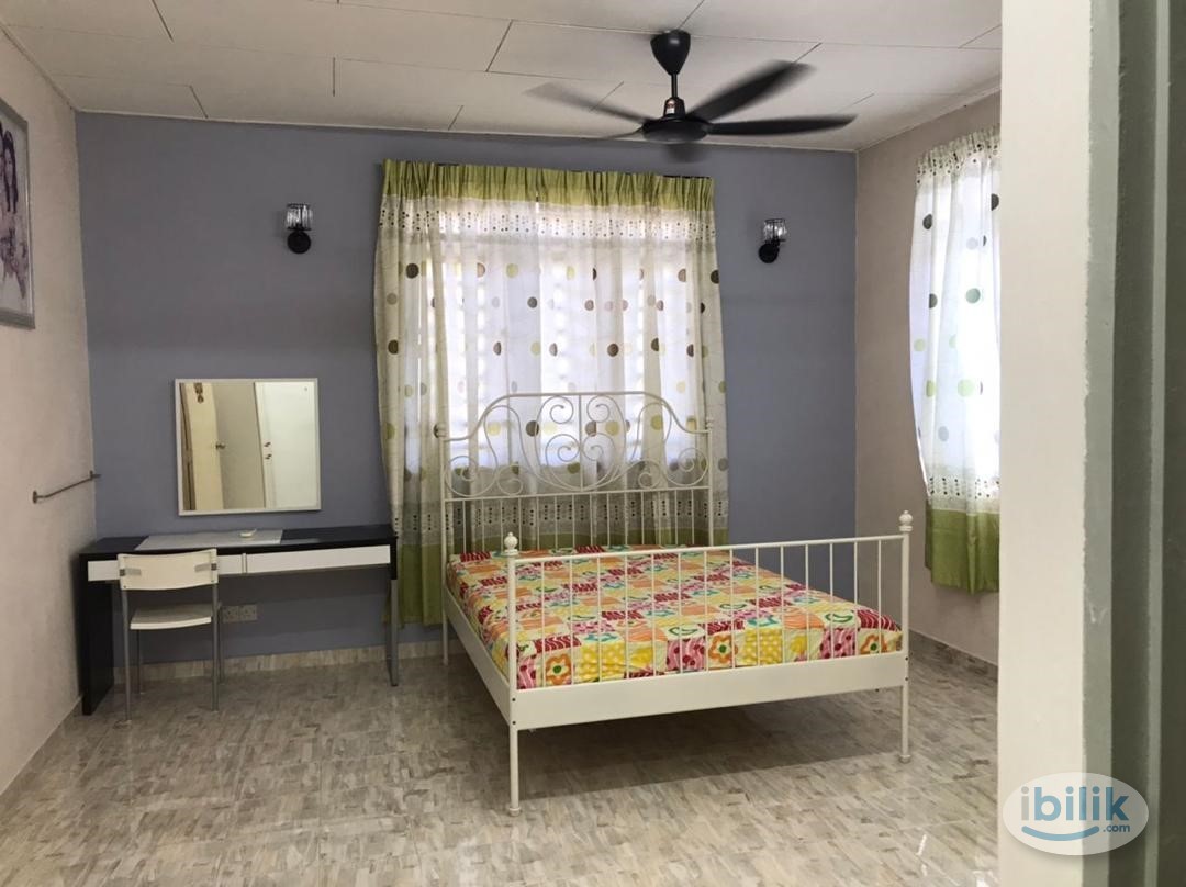 Fully furnish Master Room with Private Bathroom at Alma - Image 1