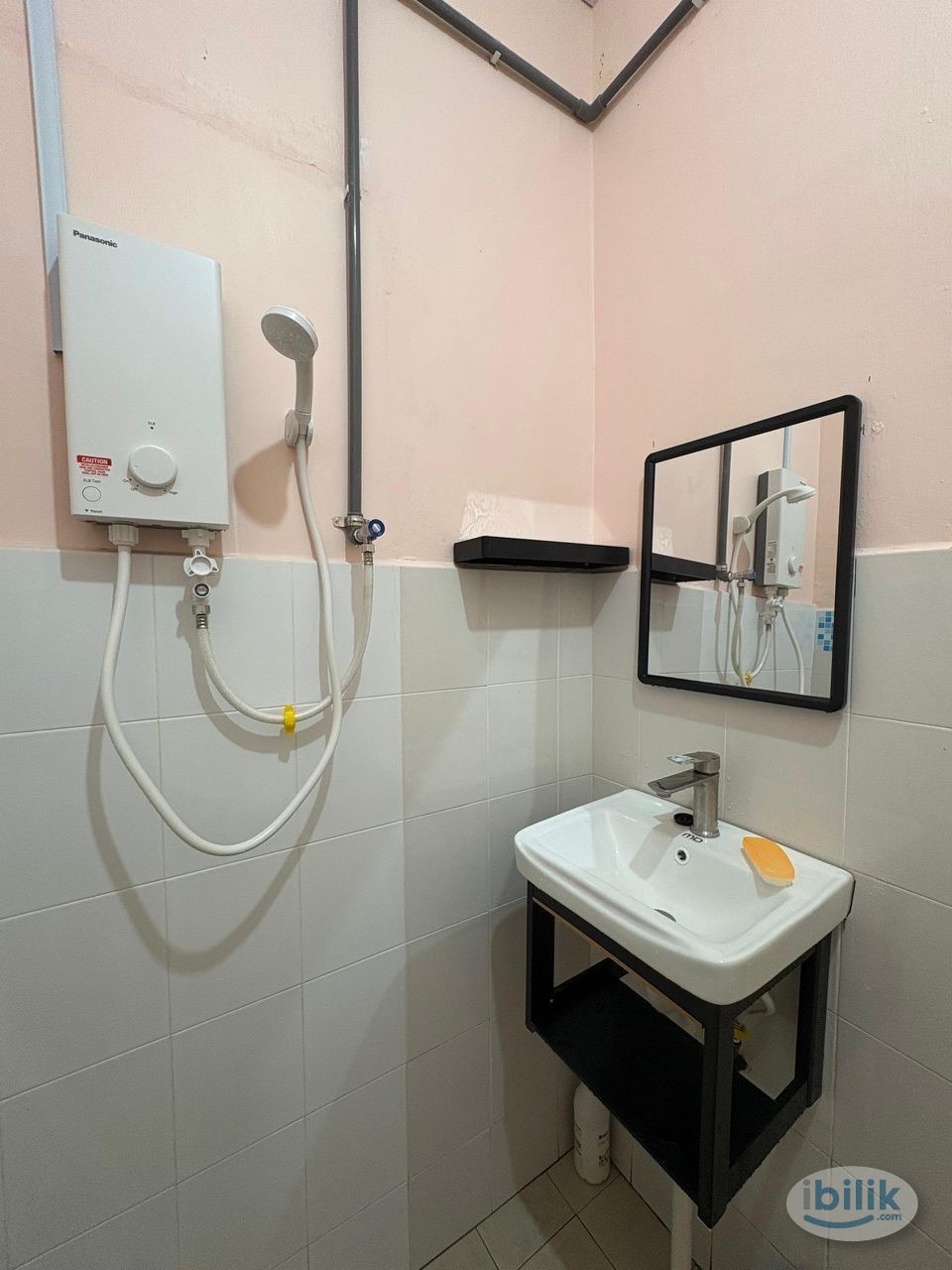 Fully furnish Single Room with Private Bathroom at Alma, BM - Image 3