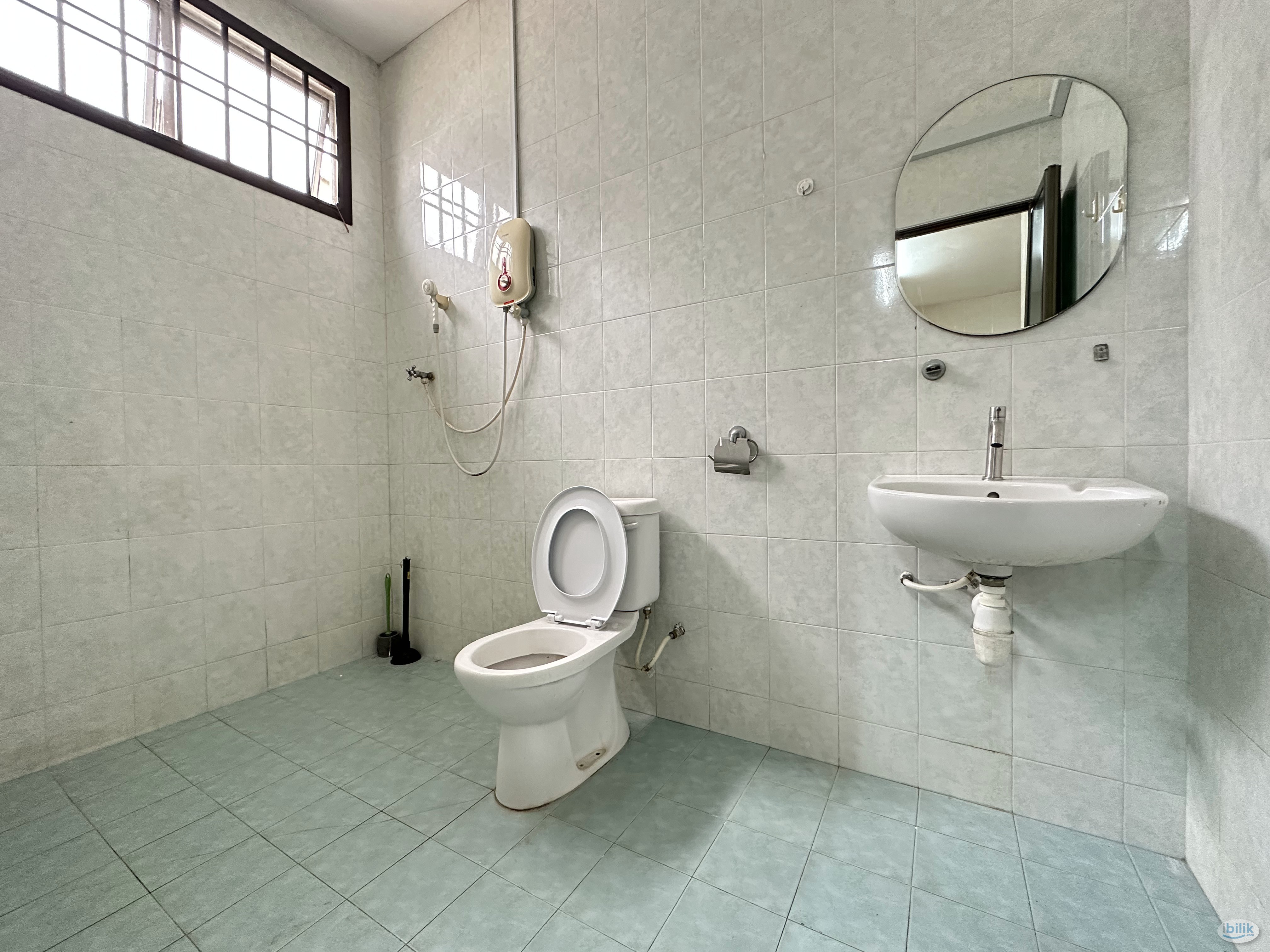 🔥Setia Indah Cozy Middle Aircon Room for Rent🔥 - Image 2