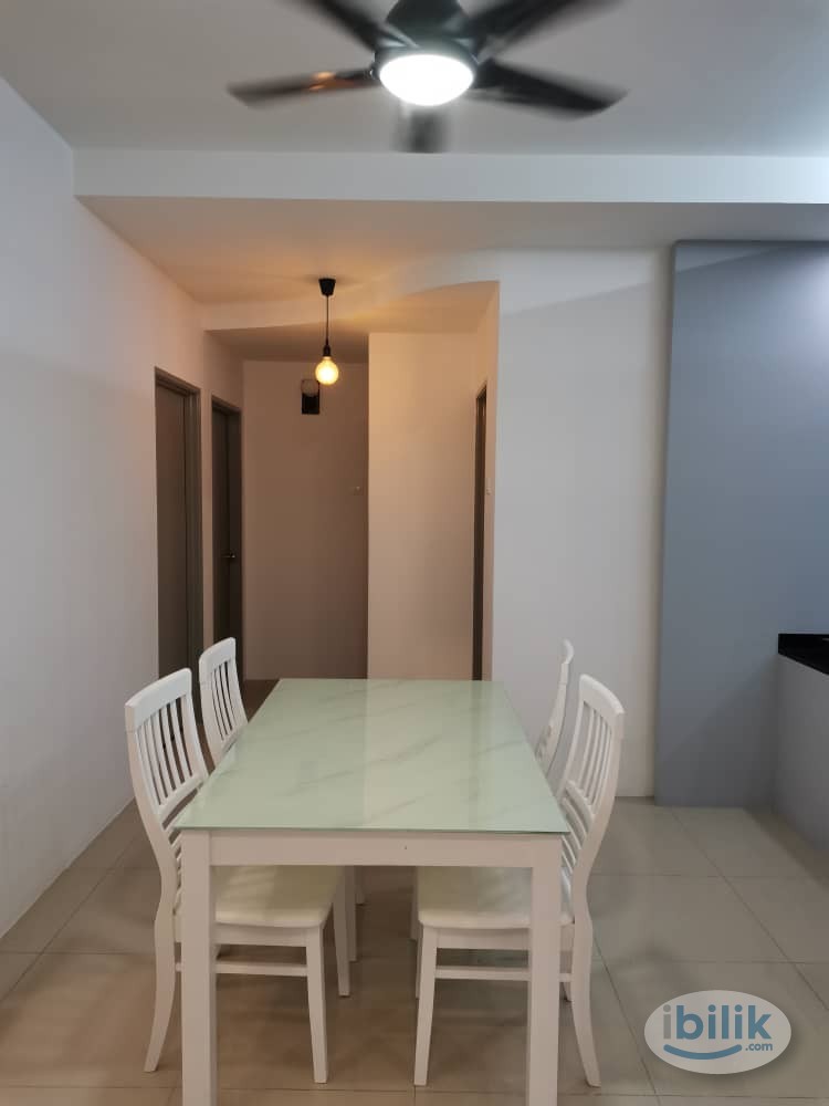 Middle Room at Ipoh, Perak - Image 3