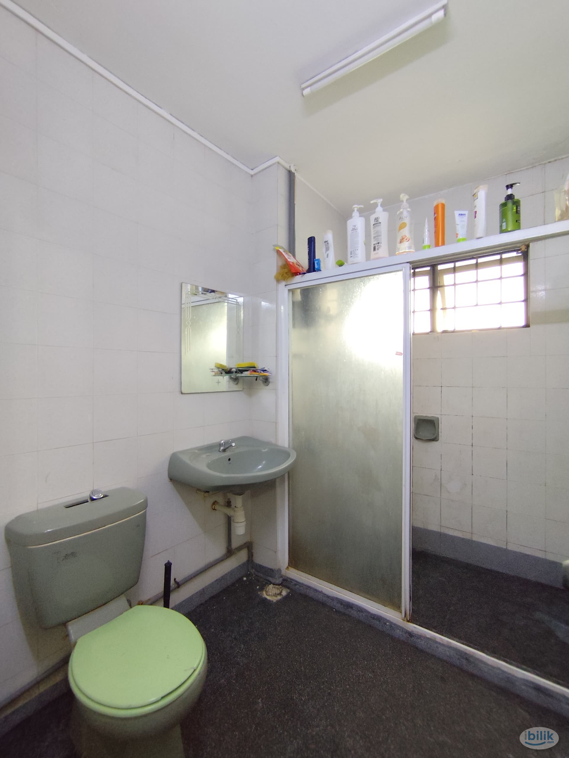Single Room at Bandar Utama Jalan BU 2/7, Petaling Jaya - Image 2