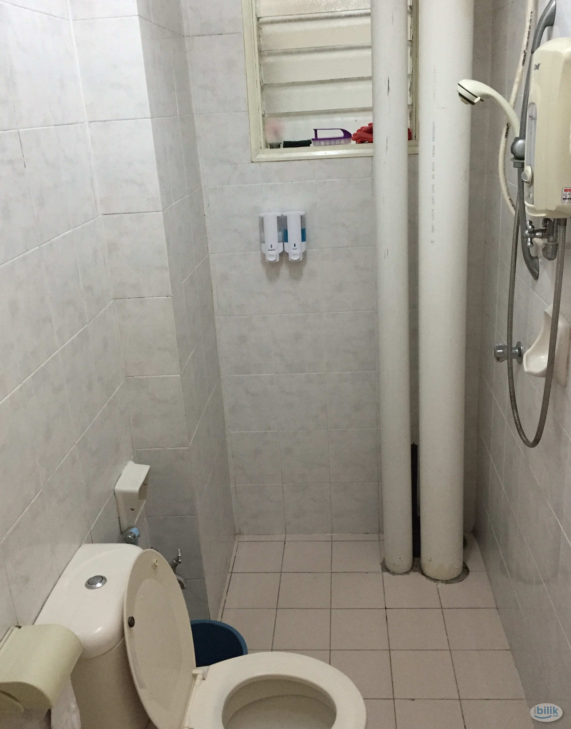 Middle Room at Bintang Mas, Bandar Sri Permaisuri - Image 3