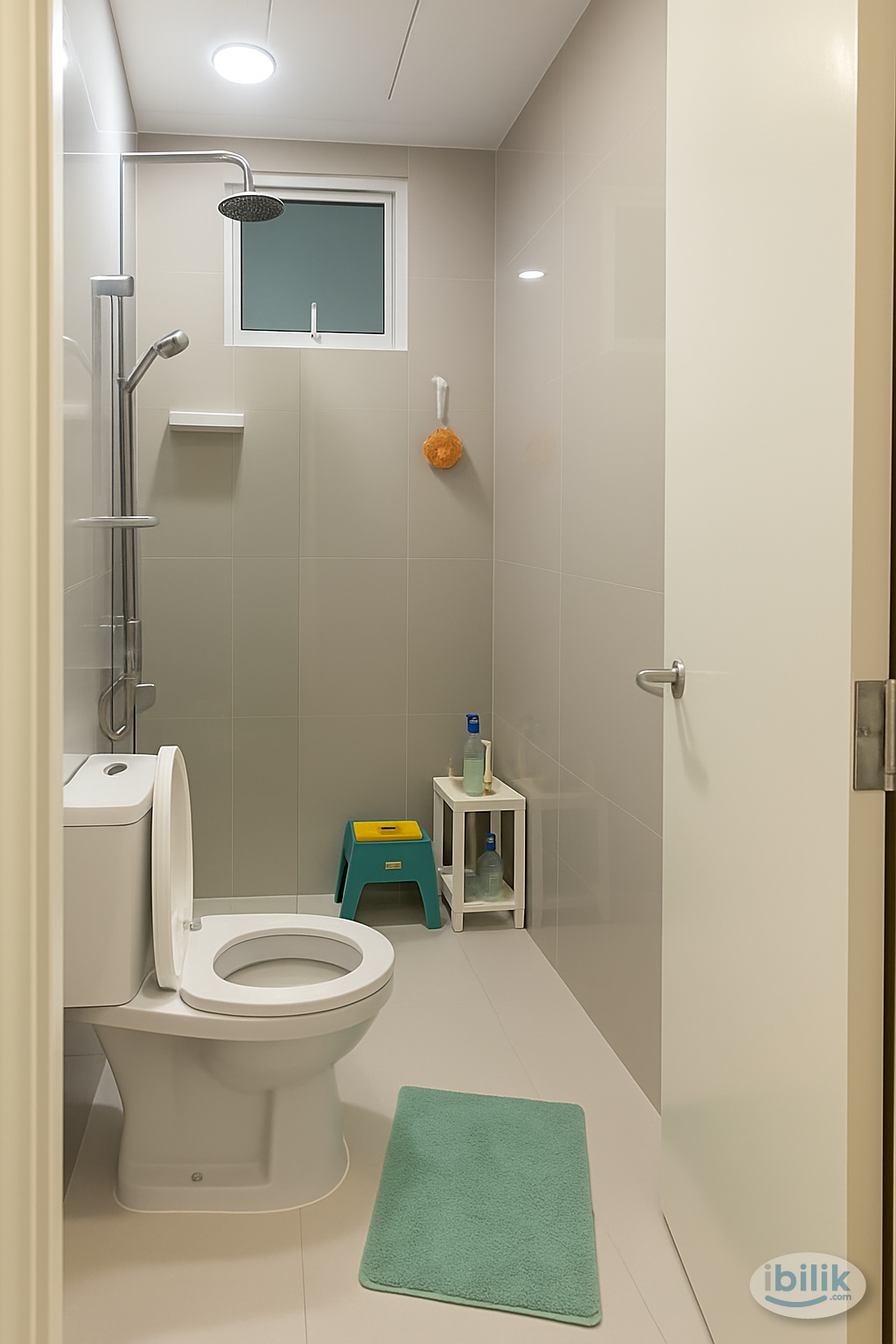 Master Room at Desa Green, Taman Desa - Image 3