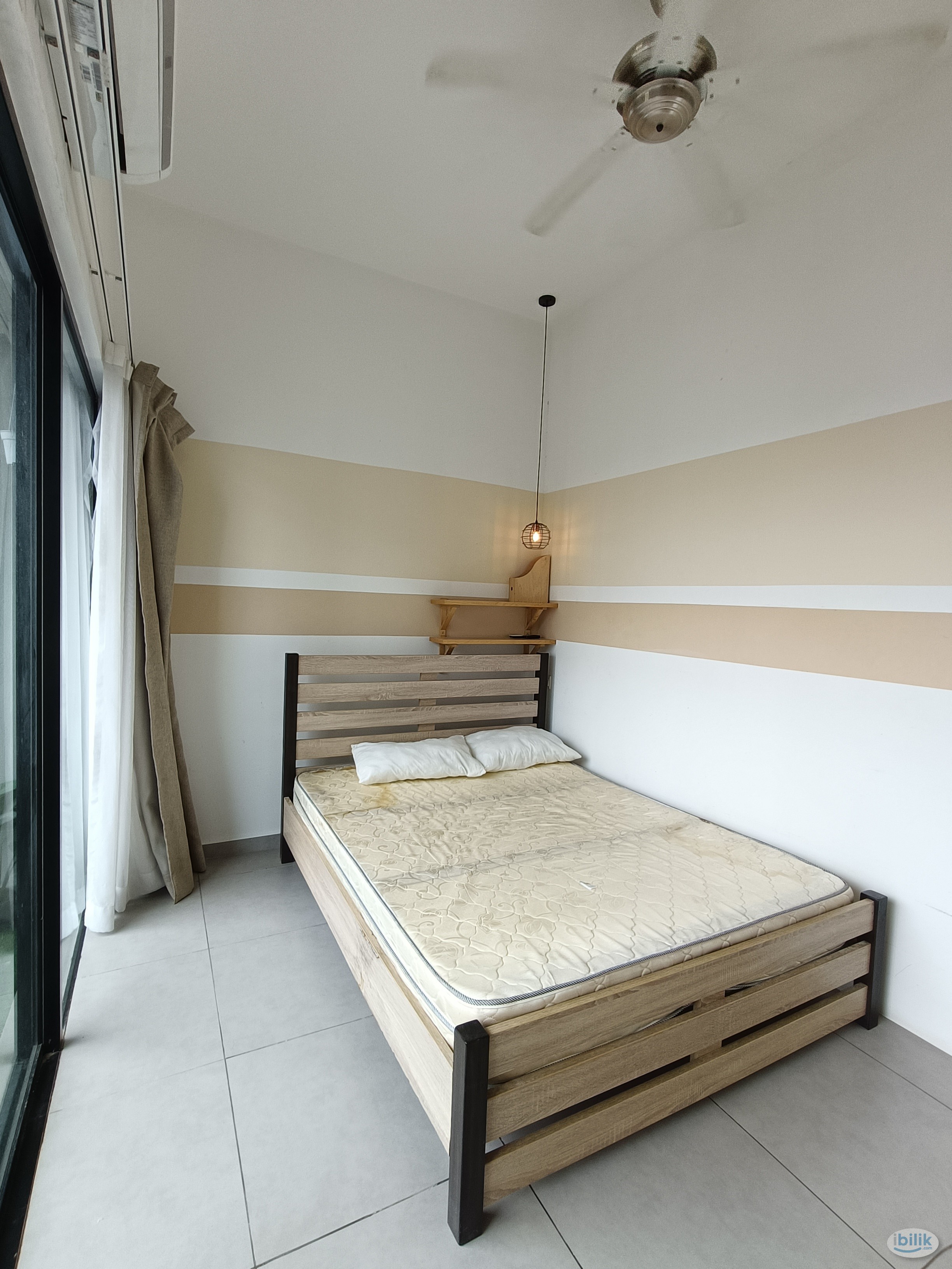 Middle Room for Rent at D'Sands Residence, Old Klang Road, Kuala Lumpur - Image 3