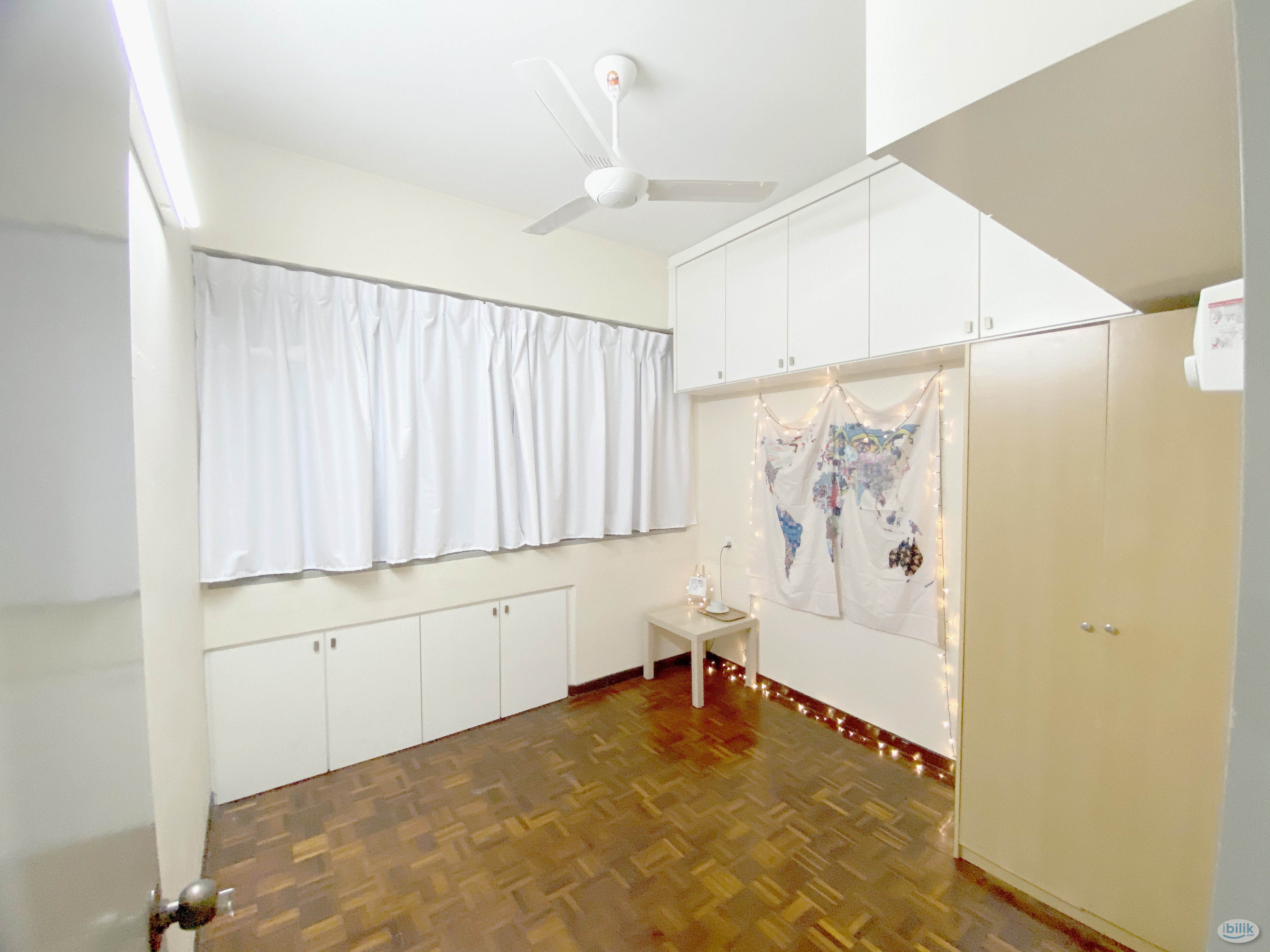 Middle Room at Bayan Lepas, Penang - Image 1