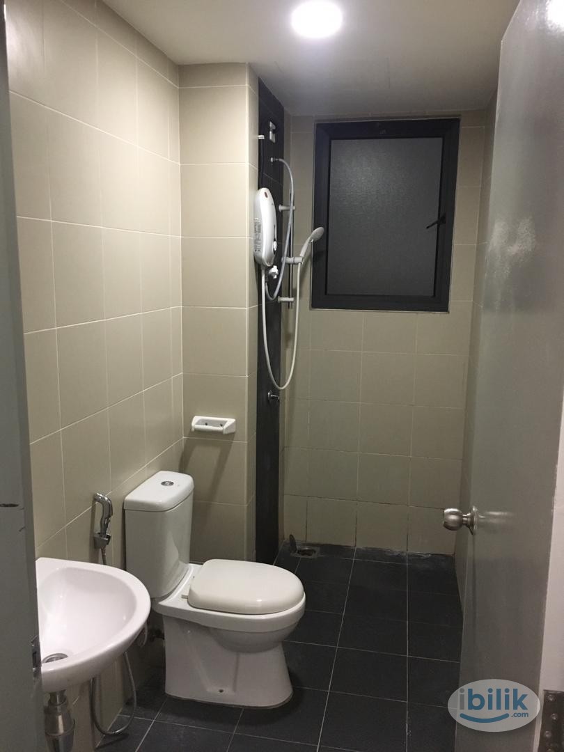 Cheap Single Room at KL Palace Court, Kuchai Lama - Image 2
