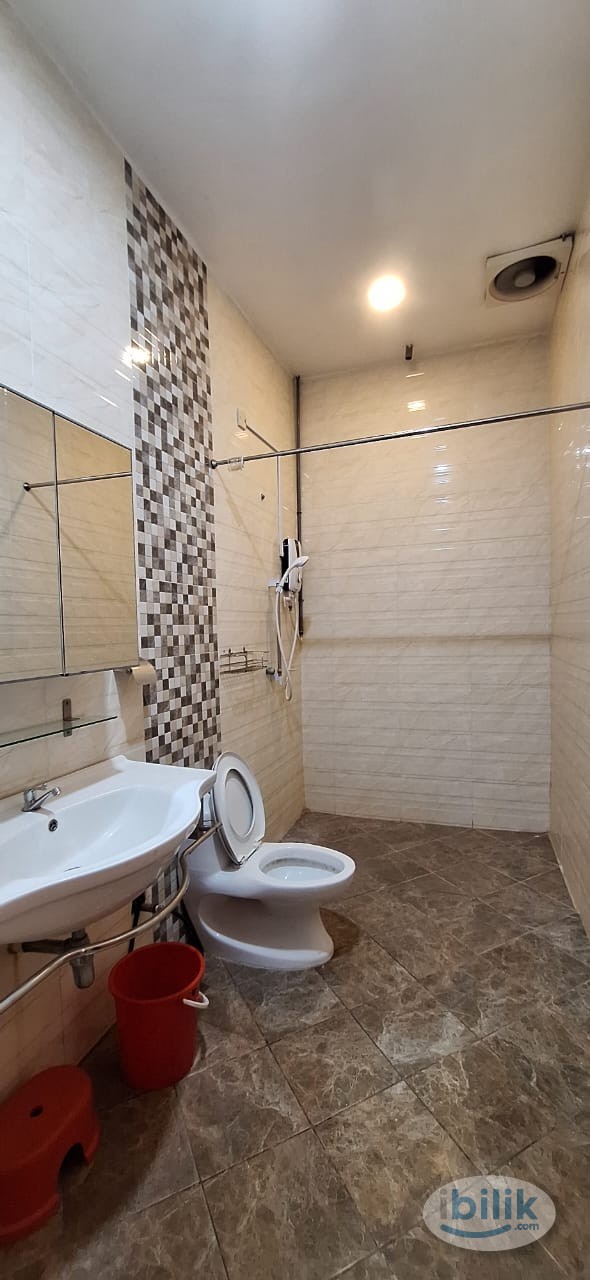 Middle Room at Pandan, Ampang - Image 3