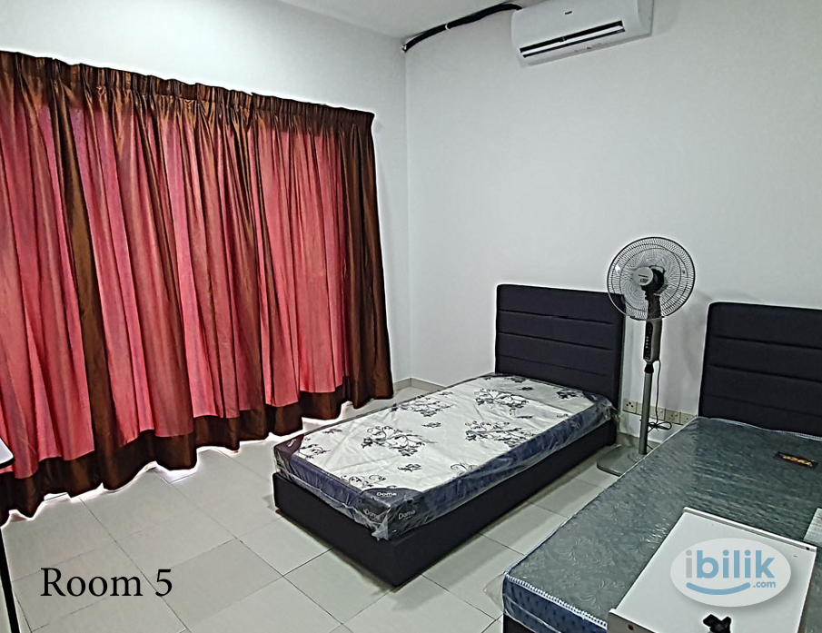 Master Room at Suria Jelatek Residence, Ampang Hilir - Image 2