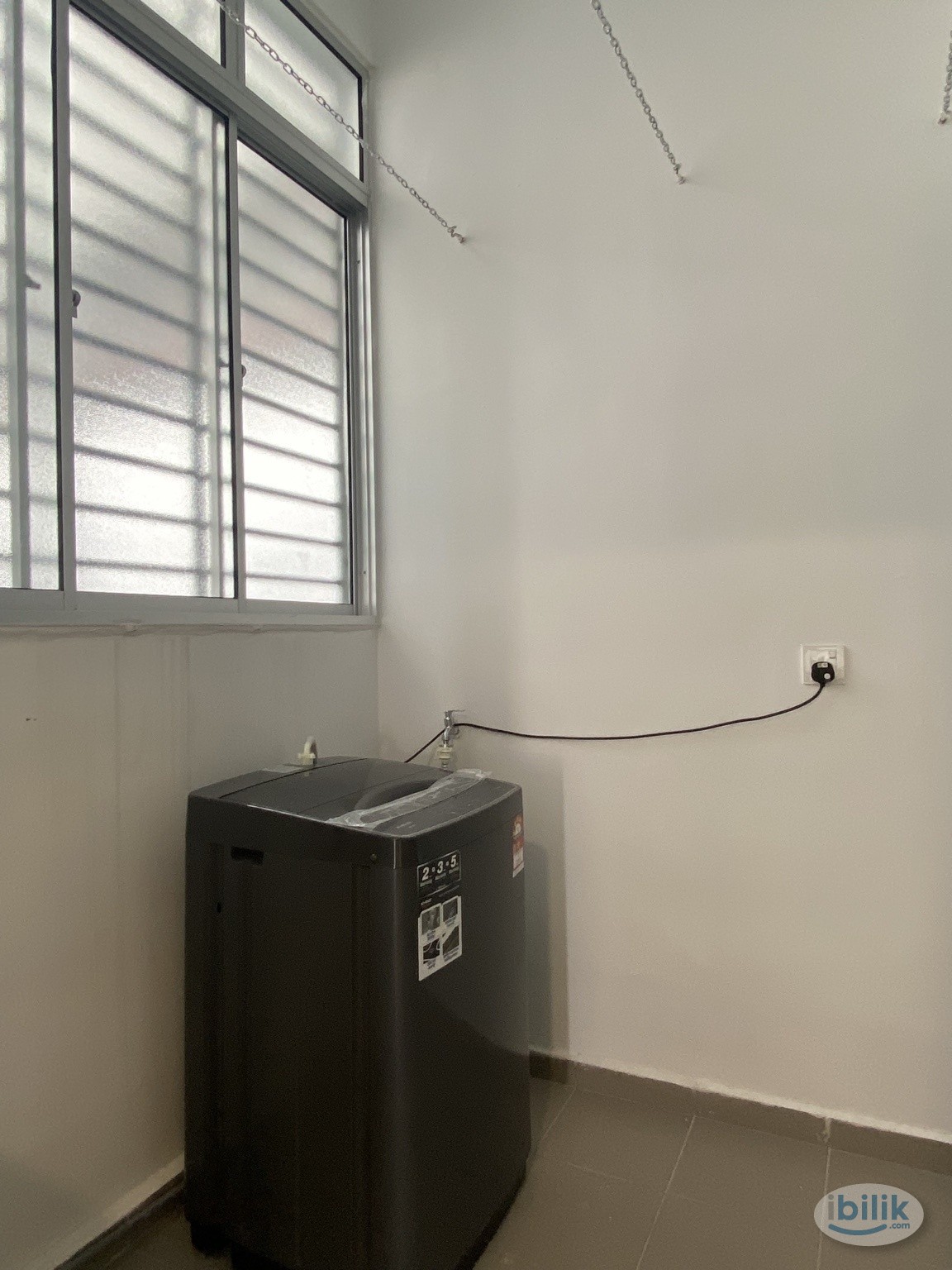 Near LRT Bangsar - Residensi Brickfields middle room - Image 3