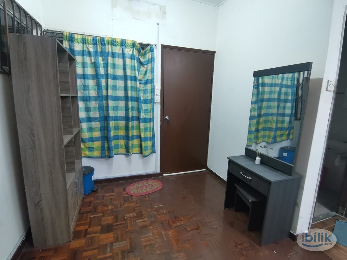 Master Room at Taman Pertama, Cheras - Image 2