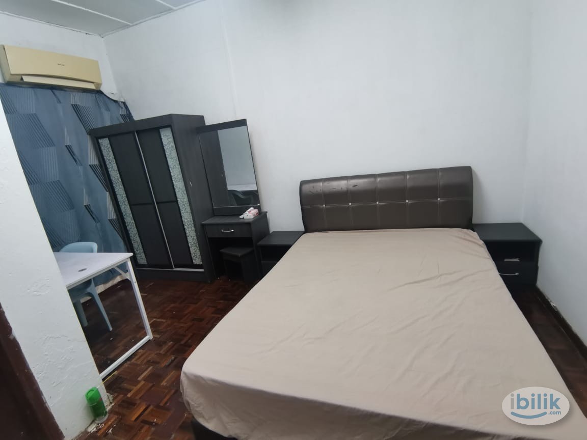 Middle Room at Taman Pertama, Cheras - Image 4