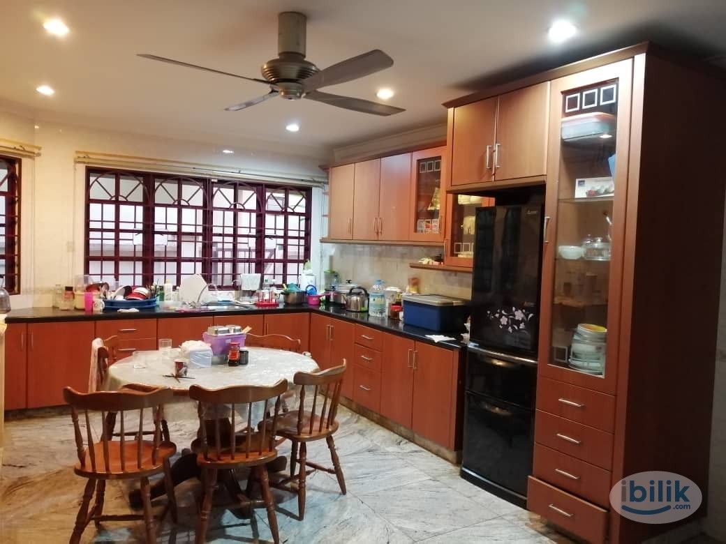 Bangalow Master Room at 28 Residency, Sunway Damansara - Image 5