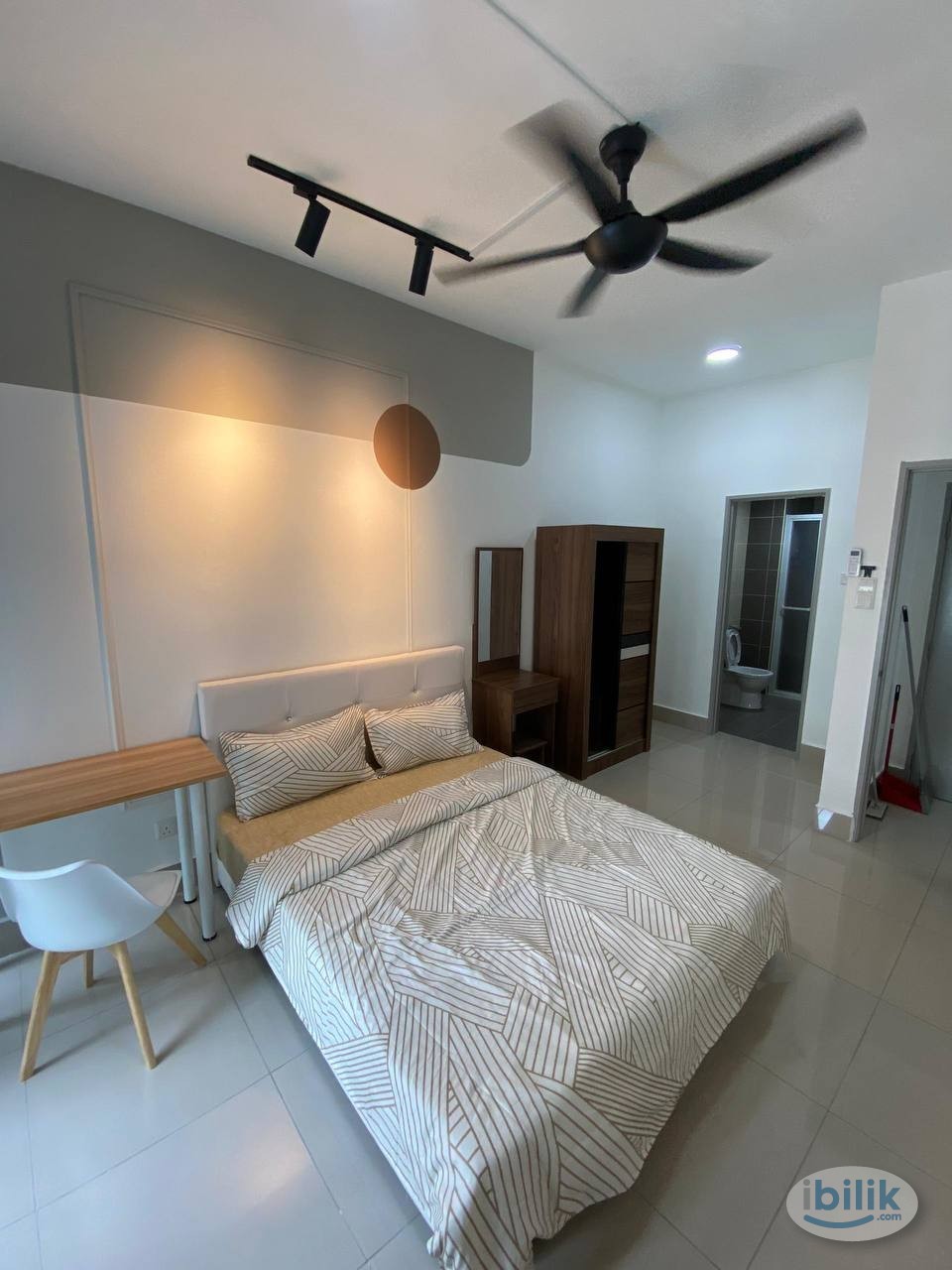 🏠Razak City Master Room (WiFi + Water bill + Cleaning) - Image 1