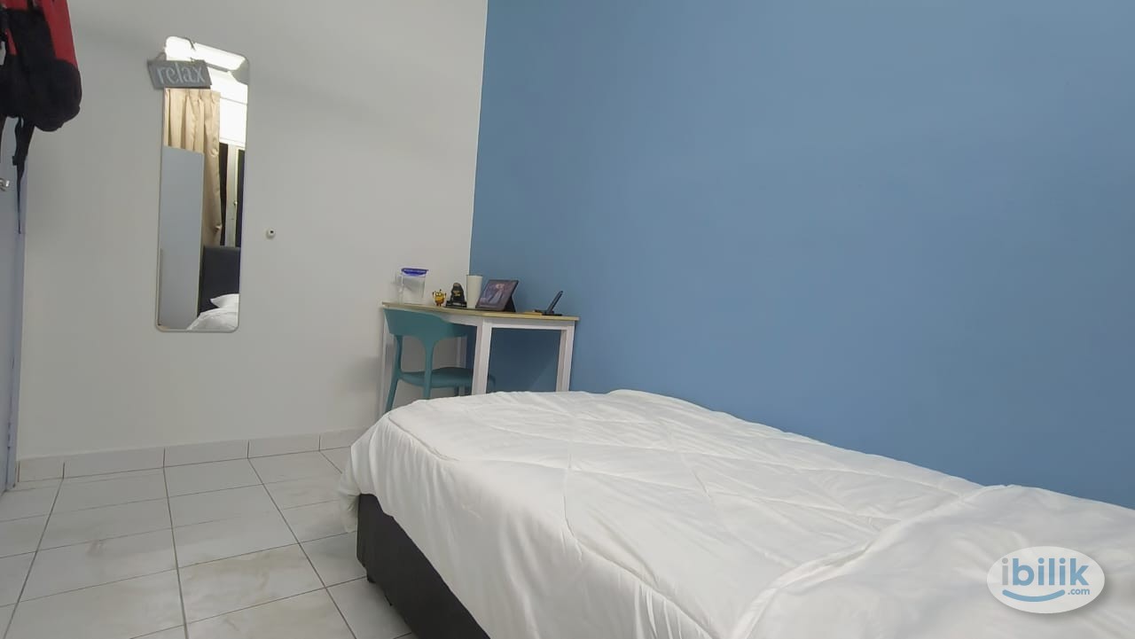 Single Room, Lots of space | FREE PARKING | Vista Shop Apartment - Image 2
