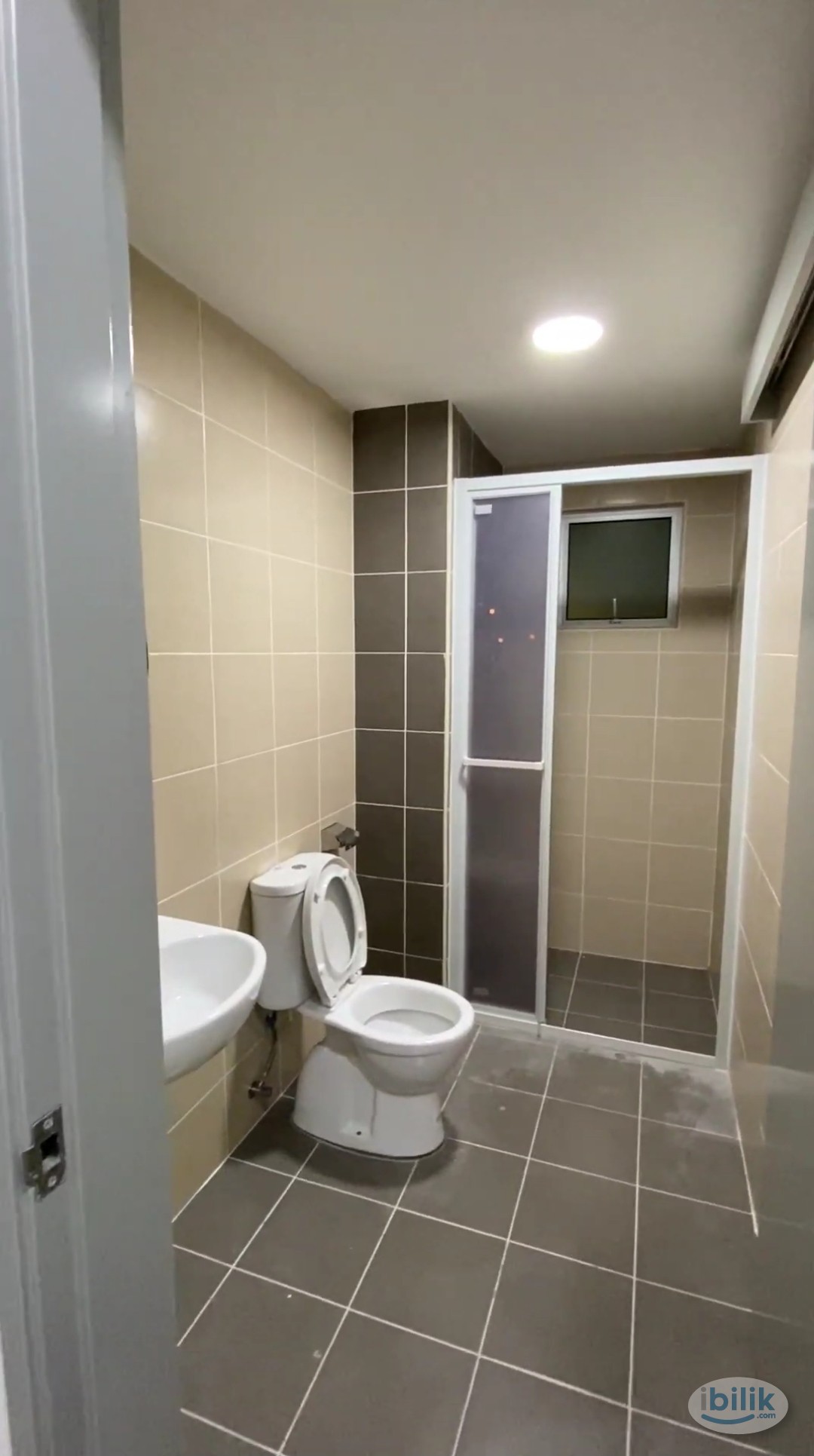 Razak City Middle Room | Ready to move in - Image 5