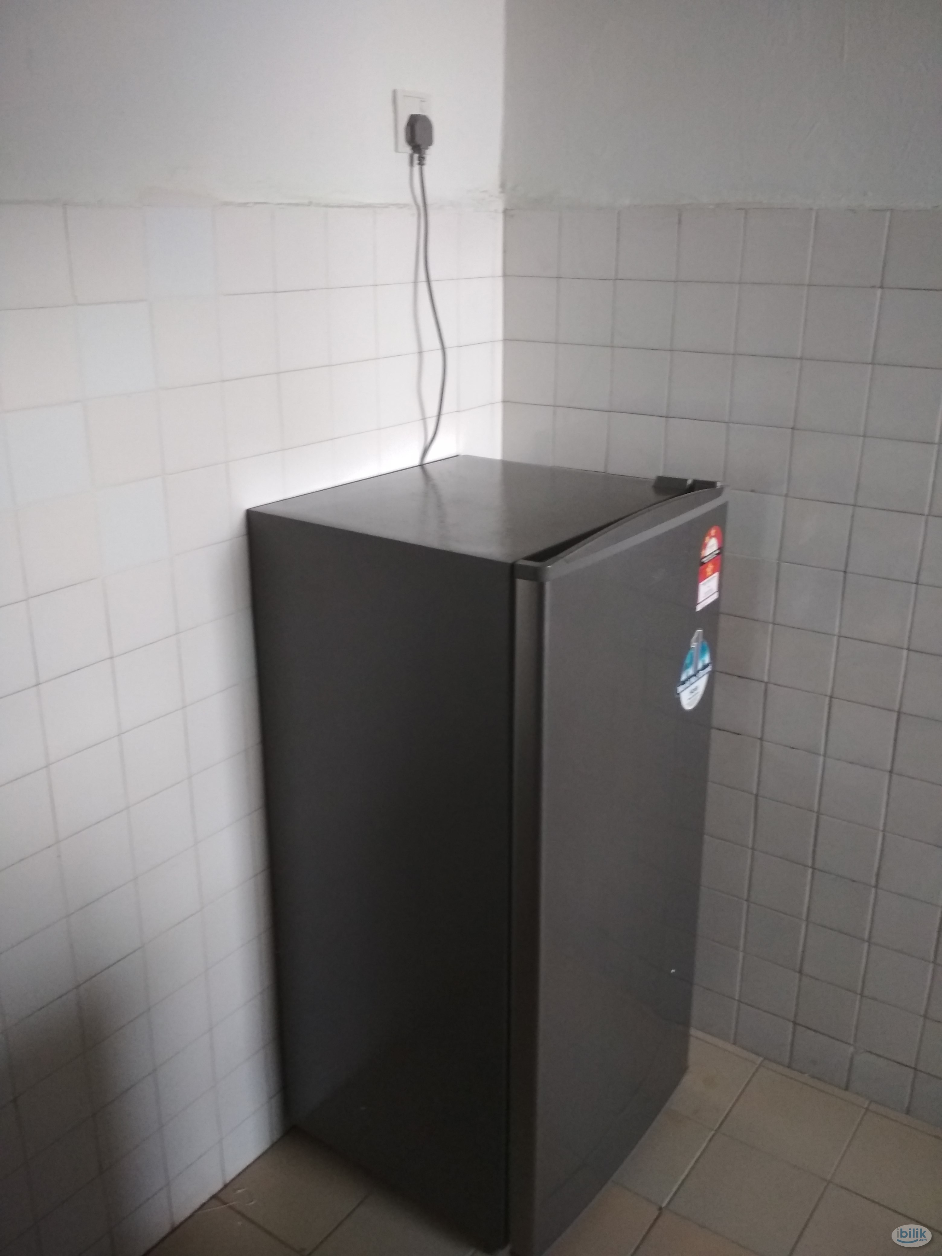 Single Female Room at Taman Sri Muda, Shah Alam - Image 2
