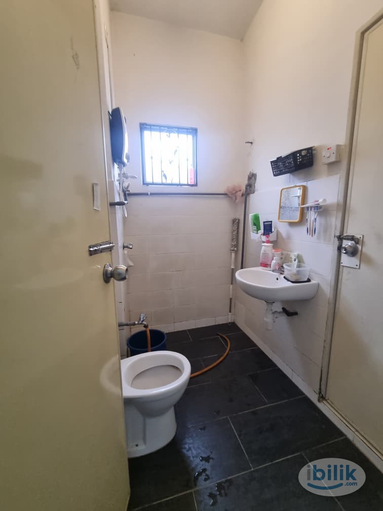 🙋‍♀️FEMALE UNIT🙋‍♀️NEW MIDDLE ROOM REALEASE AT SETIA ALAM ✨PEREMPUAN SAHAJA ♀️NEAR TO SETIA CITY MALL ,TOP GLOVE ,LOTUS - Image 4