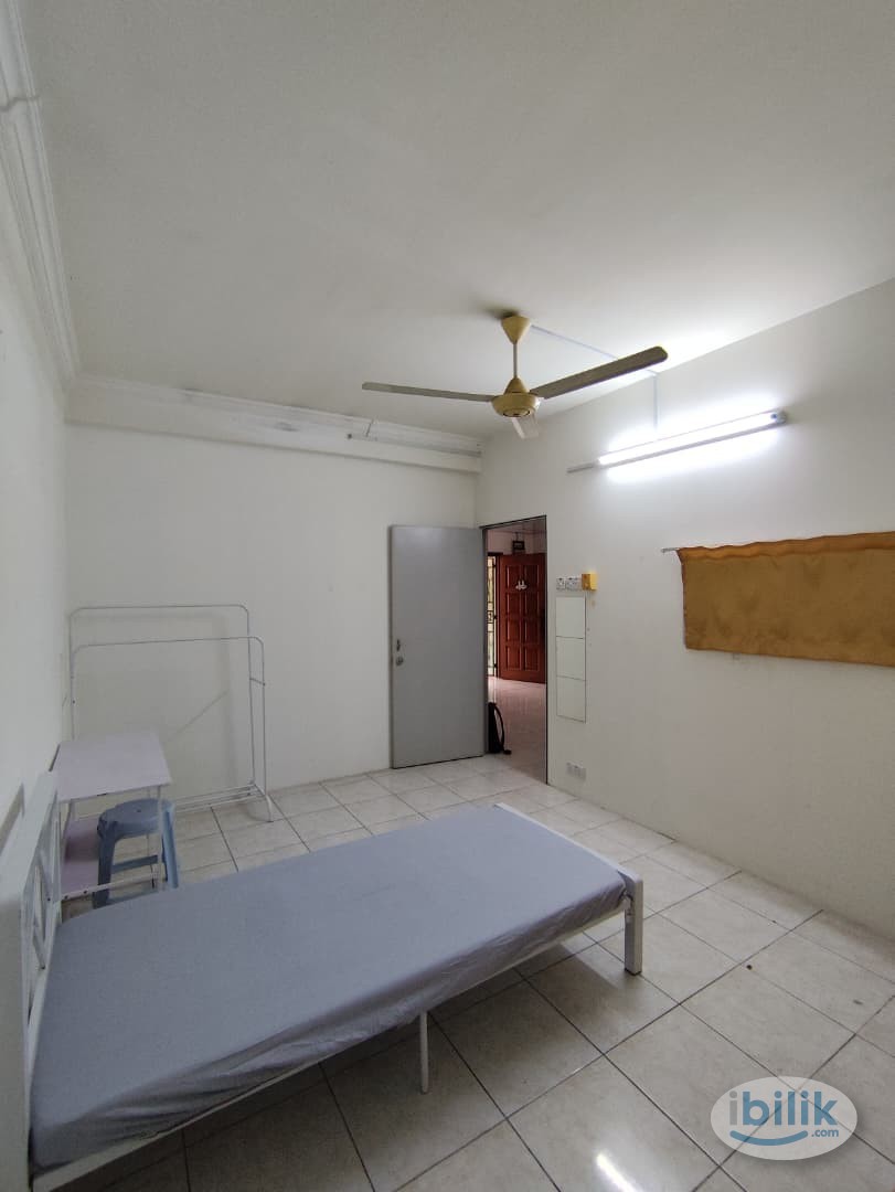 ‼️Zero Depo🏡🔥Medium Room To Rent🚆 Walk to MRT Bandar Utama 🏡🛋️ Fully furnished + Internet laju ⚡ 📍 Dekat IBM Tower, Cent - Image 4